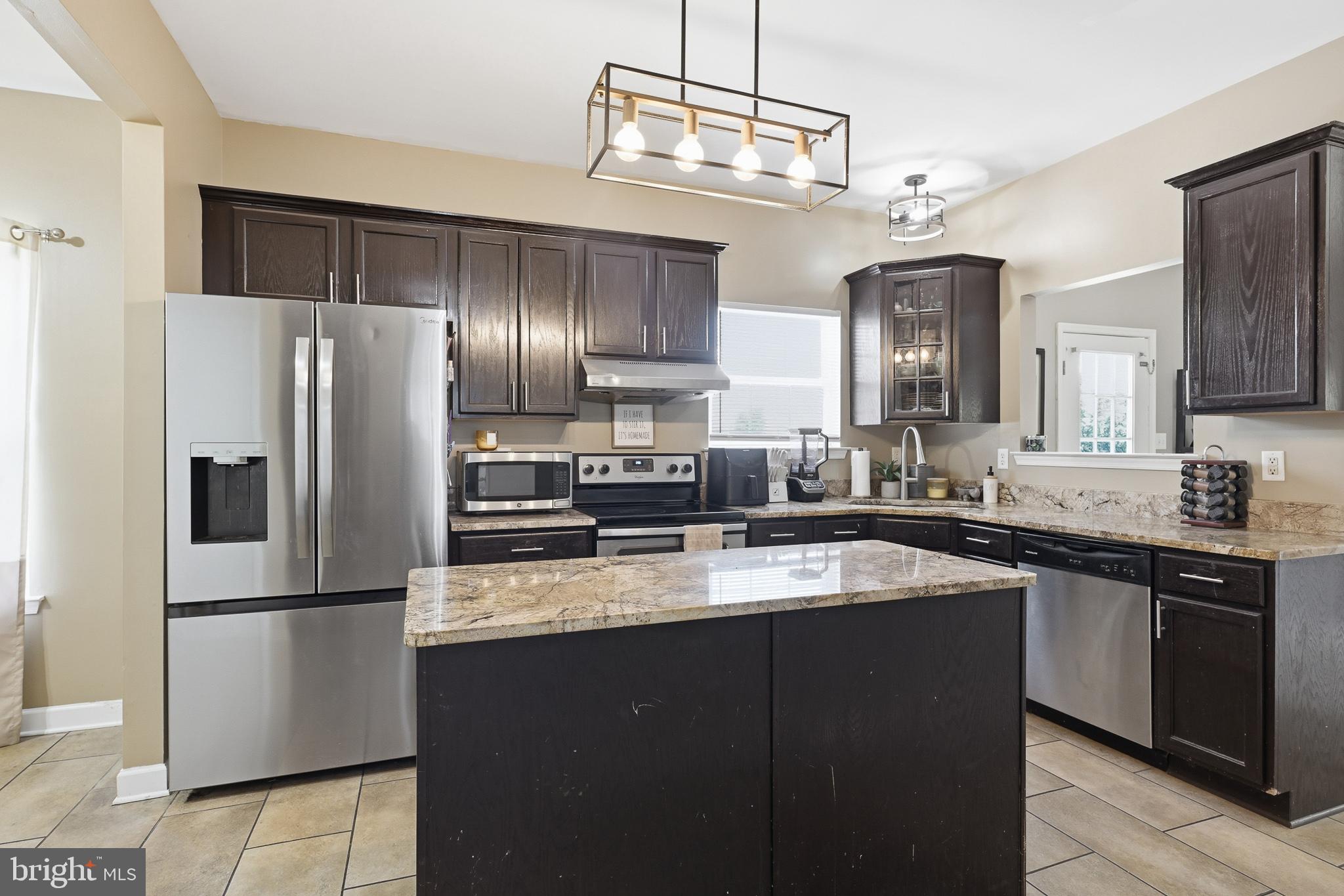 ODESSA CHASE - Residential