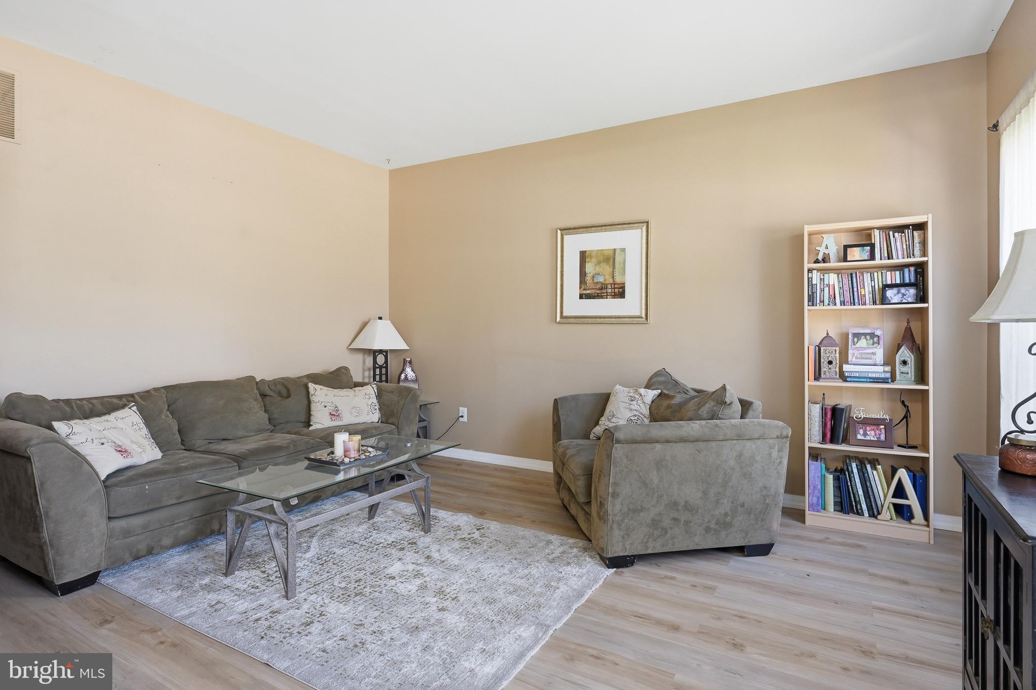 ODESSA CHASE - Residential