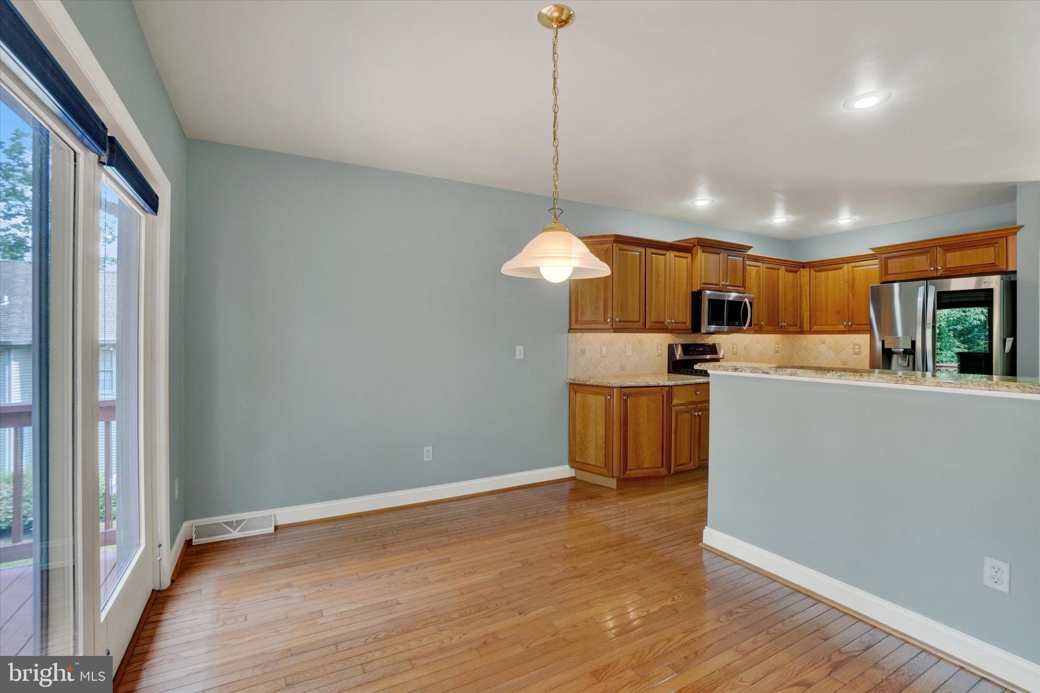 SARAH WOODS - Residential