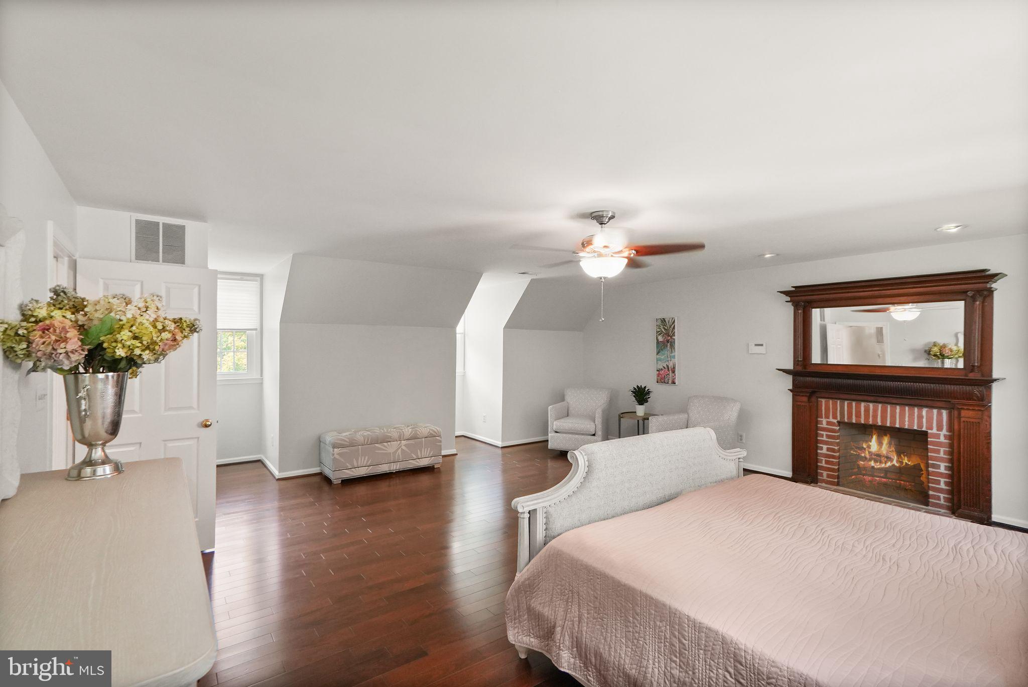 POPES HEAD ESTATES - Residential
