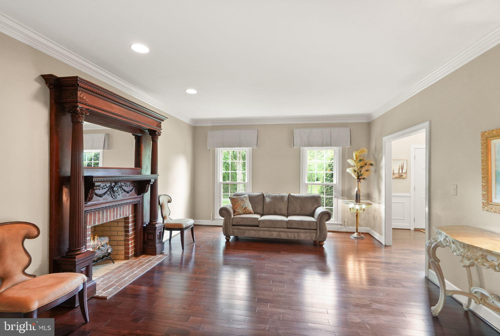 POPES HEAD ESTATES - Residential