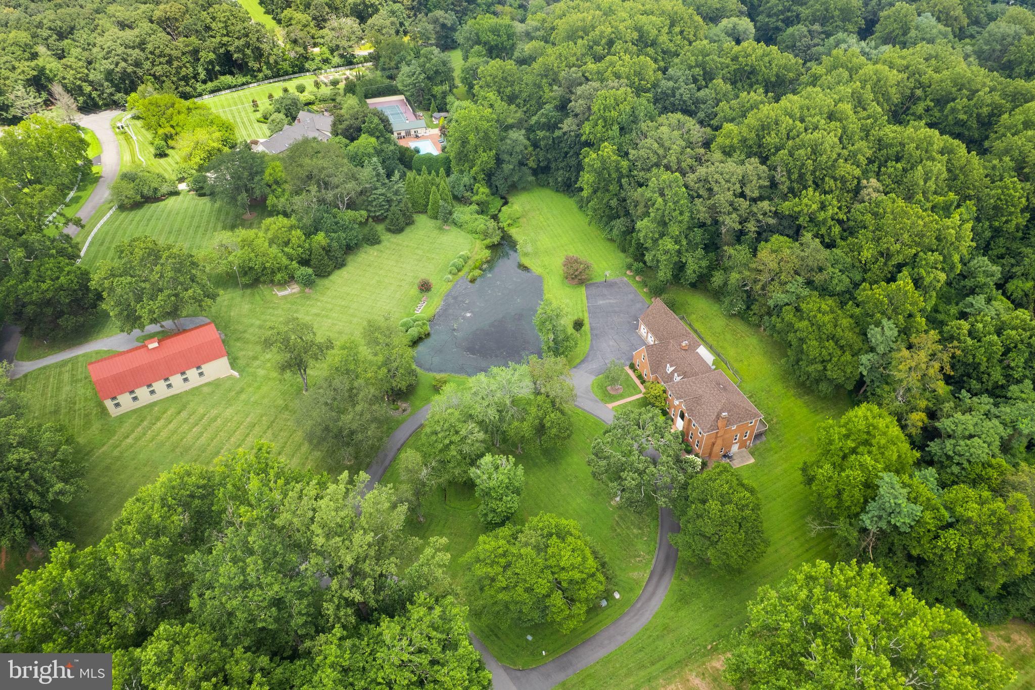 POPES HEAD ESTATES - Residential