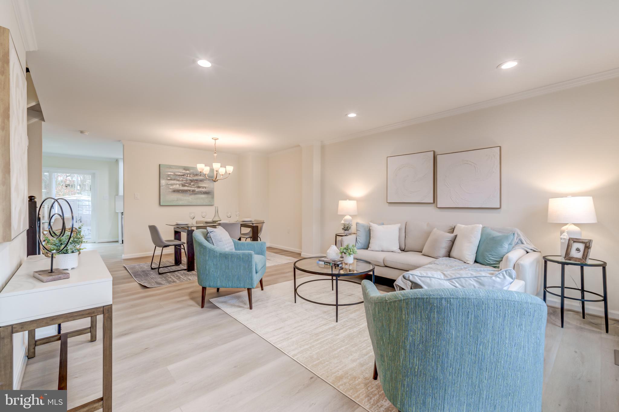 WEST SPRINGFIELD MEWS - Residential