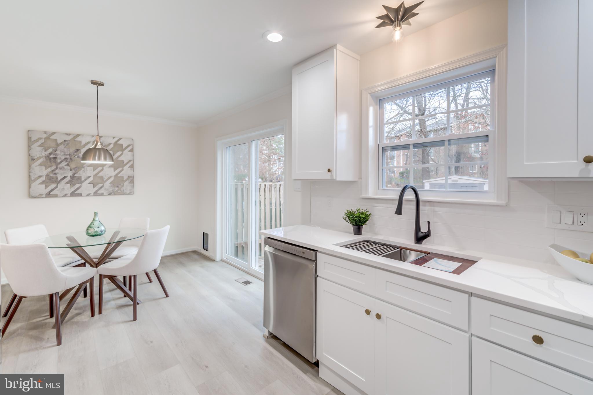 WEST SPRINGFIELD MEWS - Residential