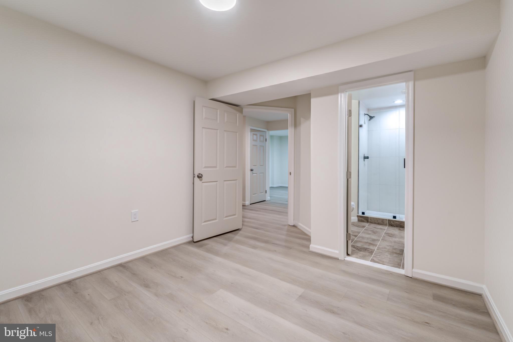 WEST SPRINGFIELD MEWS - Residential