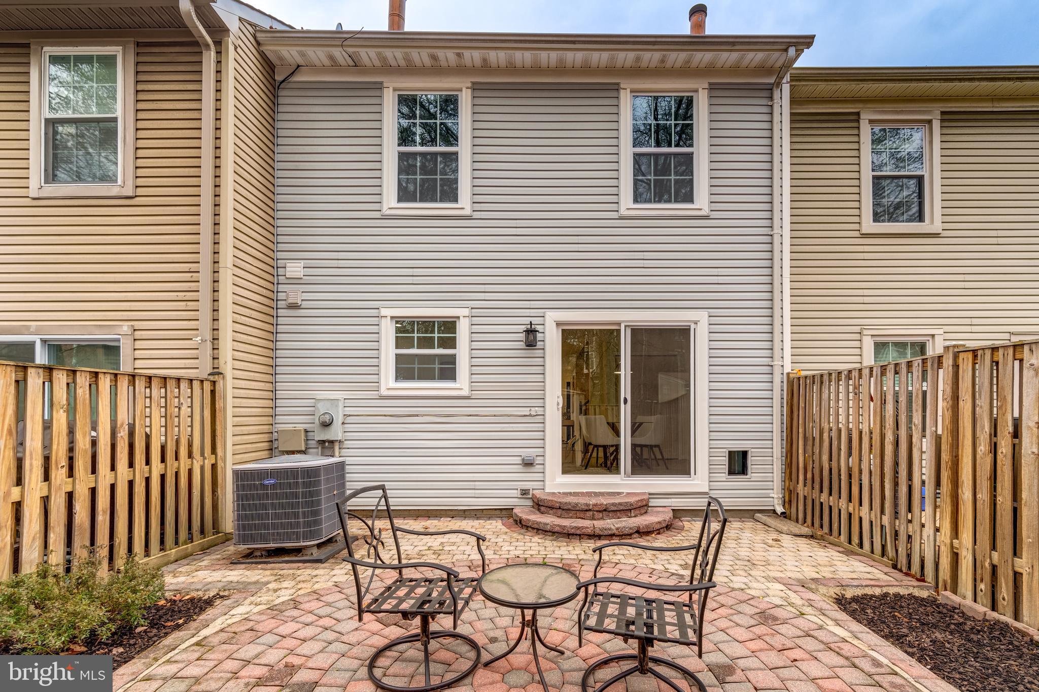 WEST SPRINGFIELD MEWS - Residential