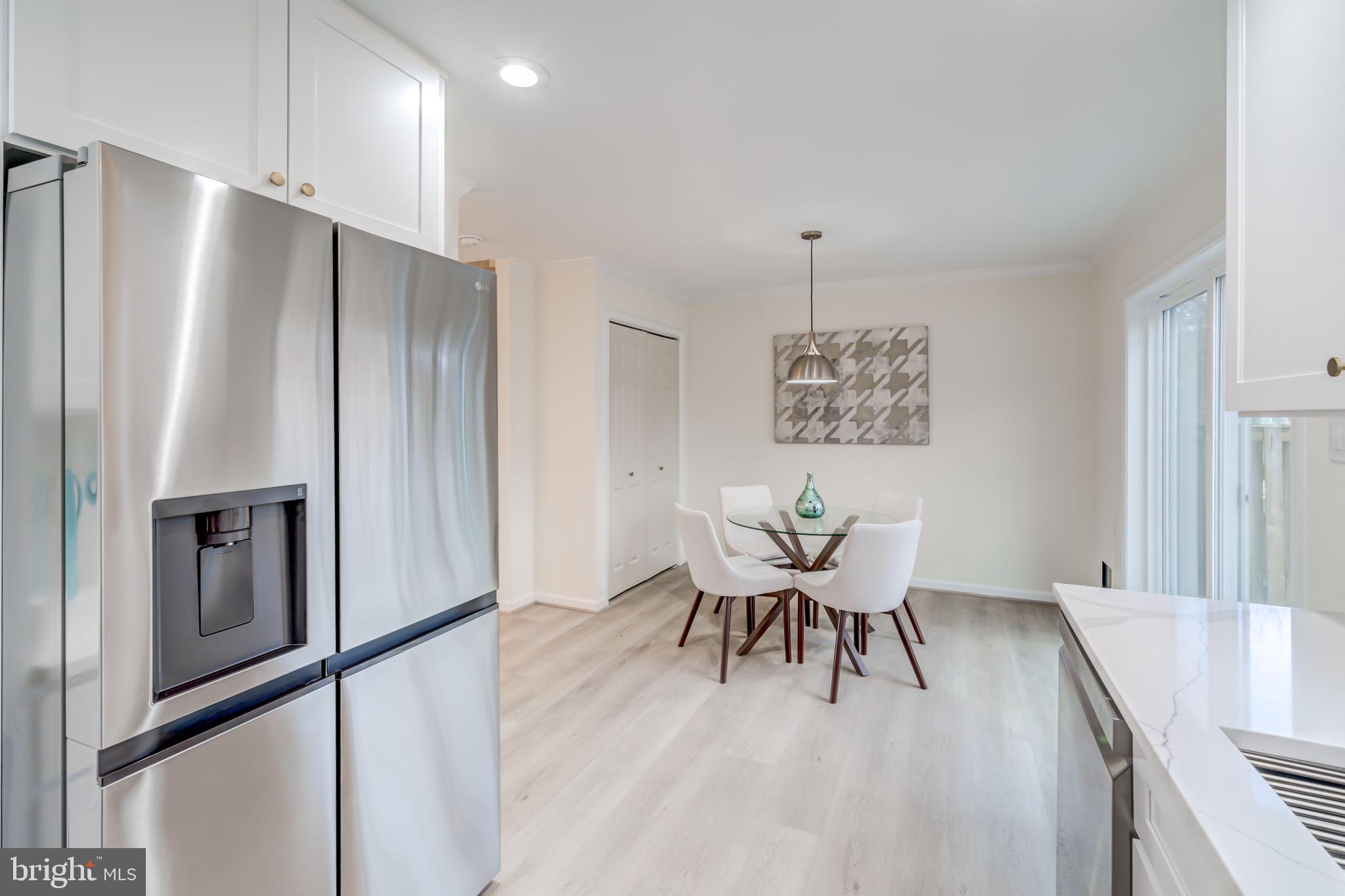 WEST SPRINGFIELD MEWS - Residential