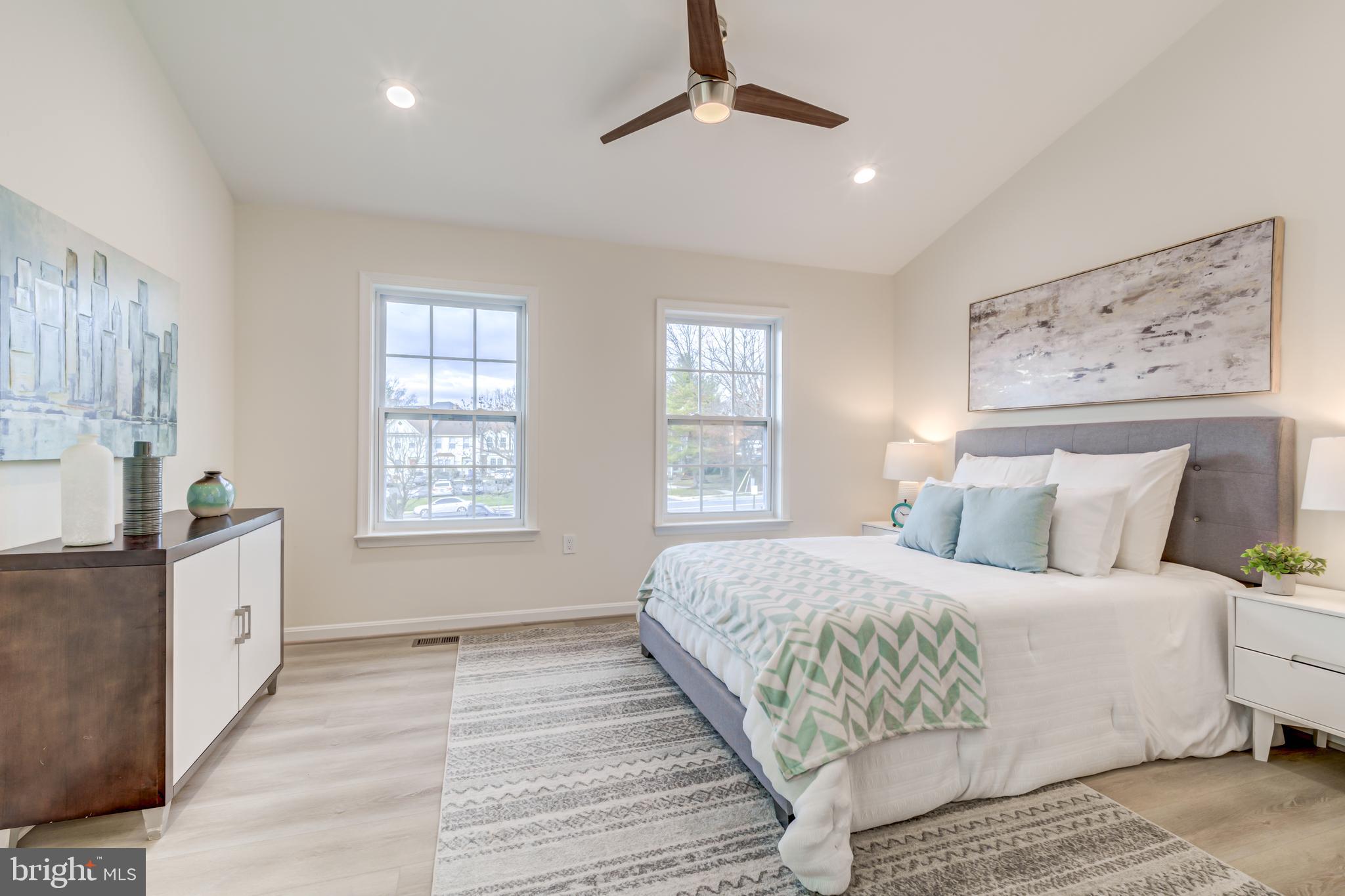 WEST SPRINGFIELD MEWS - Residential