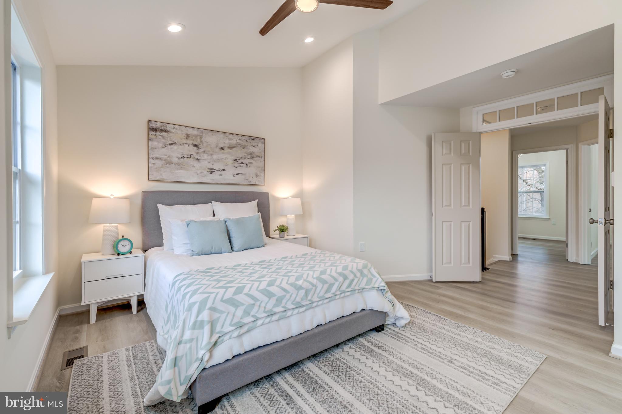 WEST SPRINGFIELD MEWS - Residential