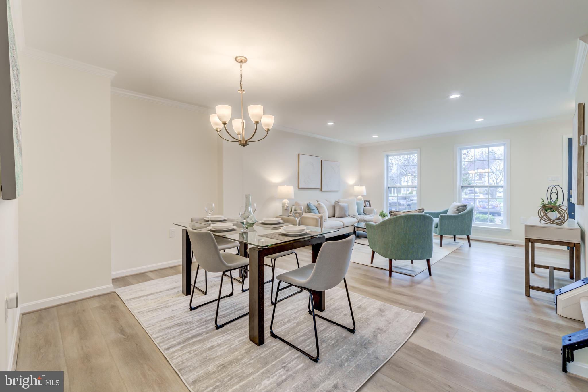 WEST SPRINGFIELD MEWS - Residential