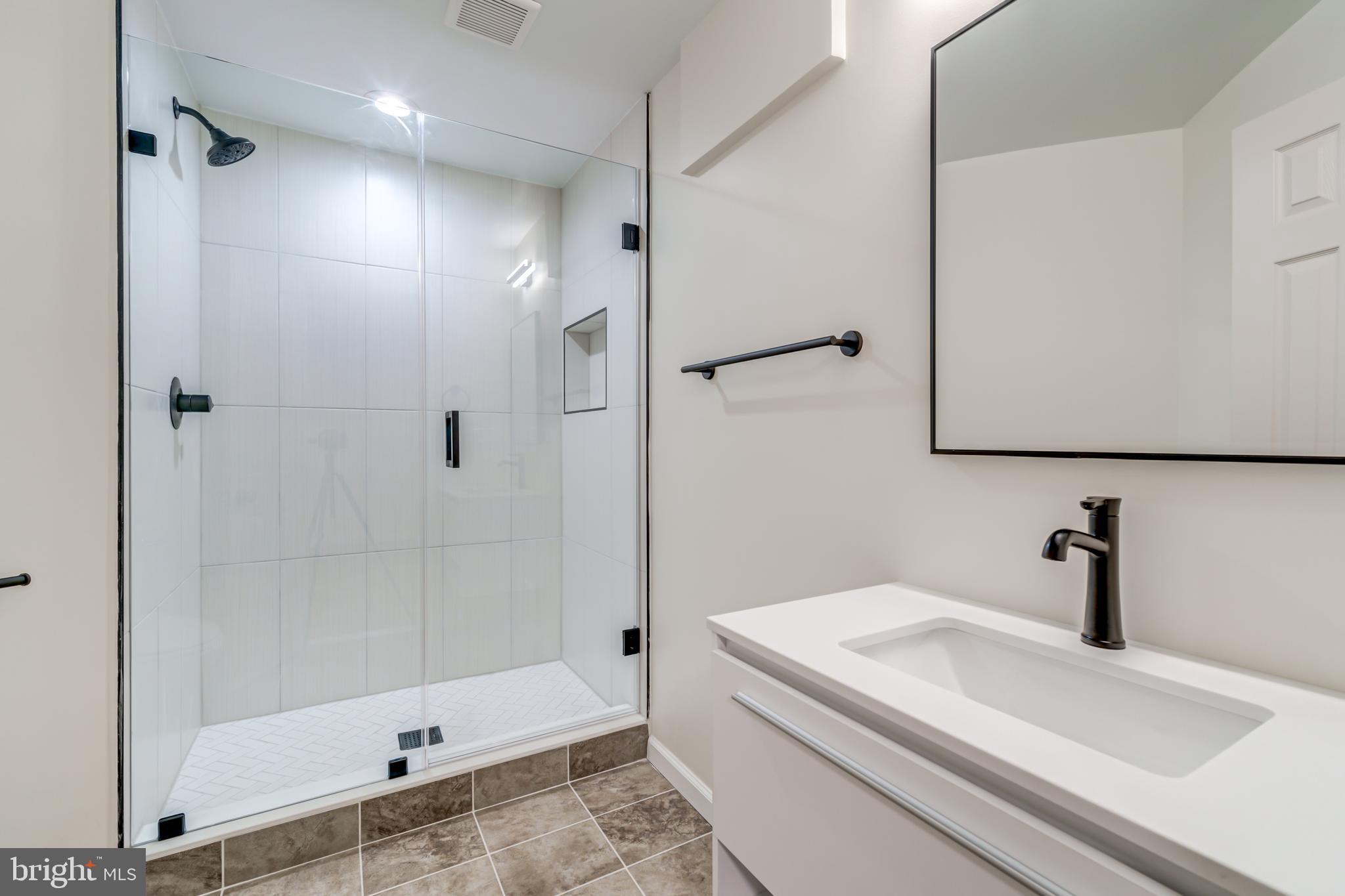 WEST SPRINGFIELD MEWS - Residential