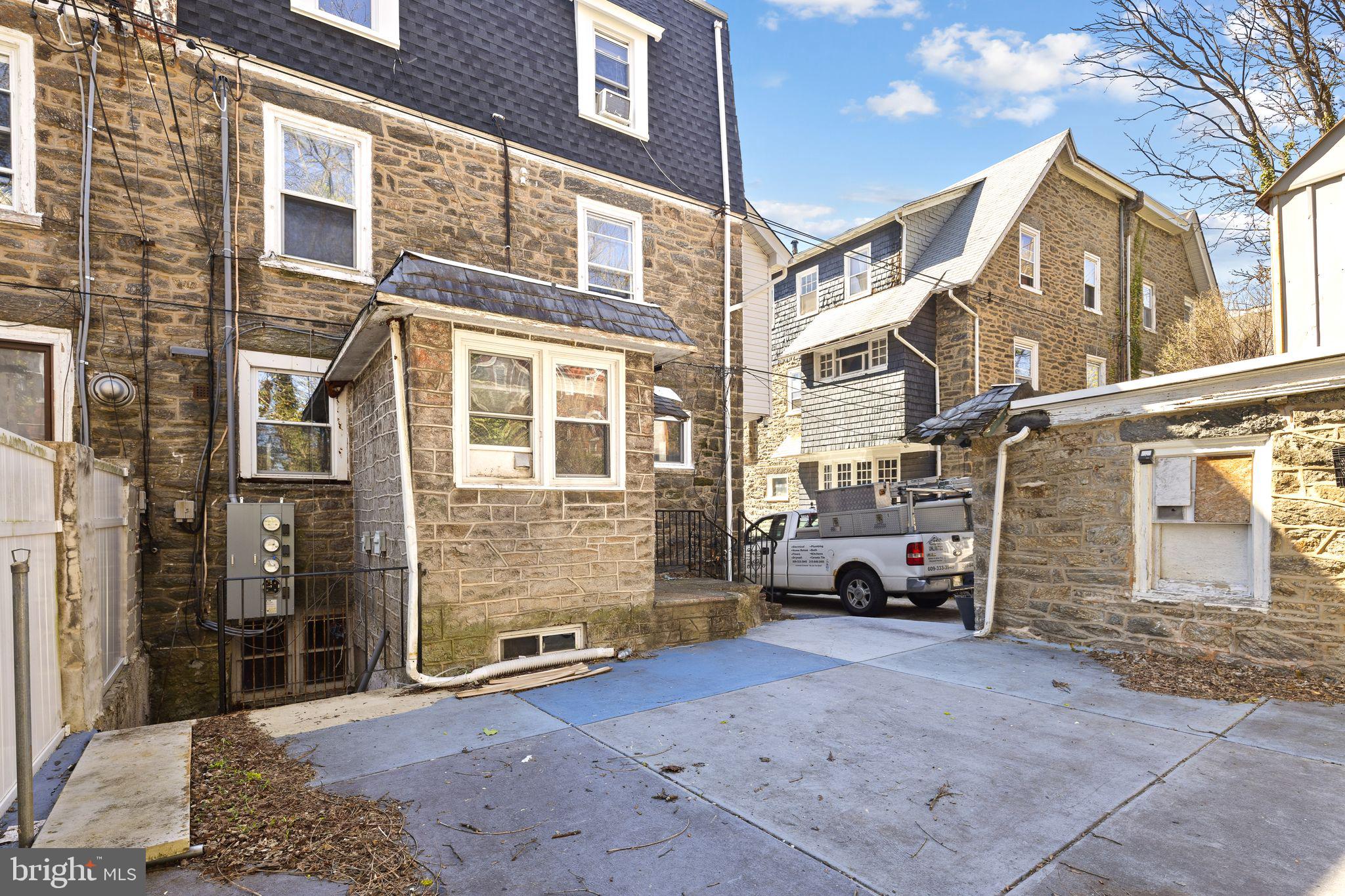 OVERBROOK PARK - Residential Income