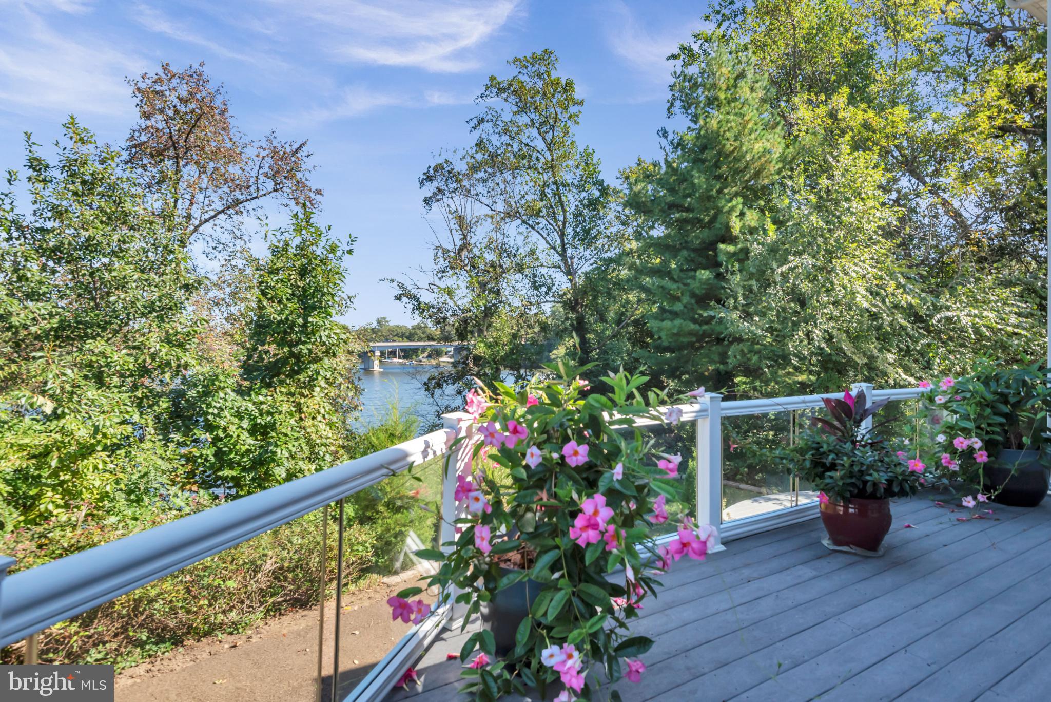 ADMIRAL HEIGHTS - Residential