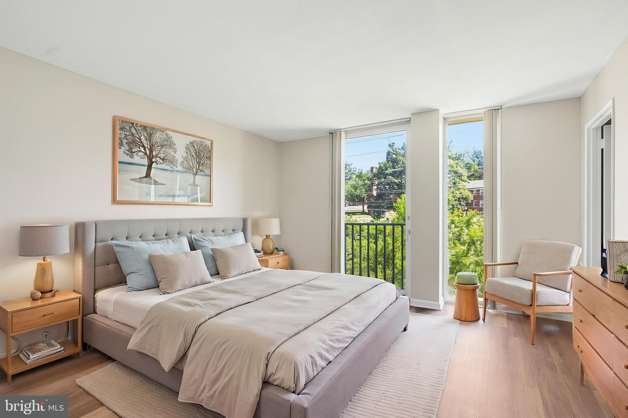 THE CARLTON - Residential