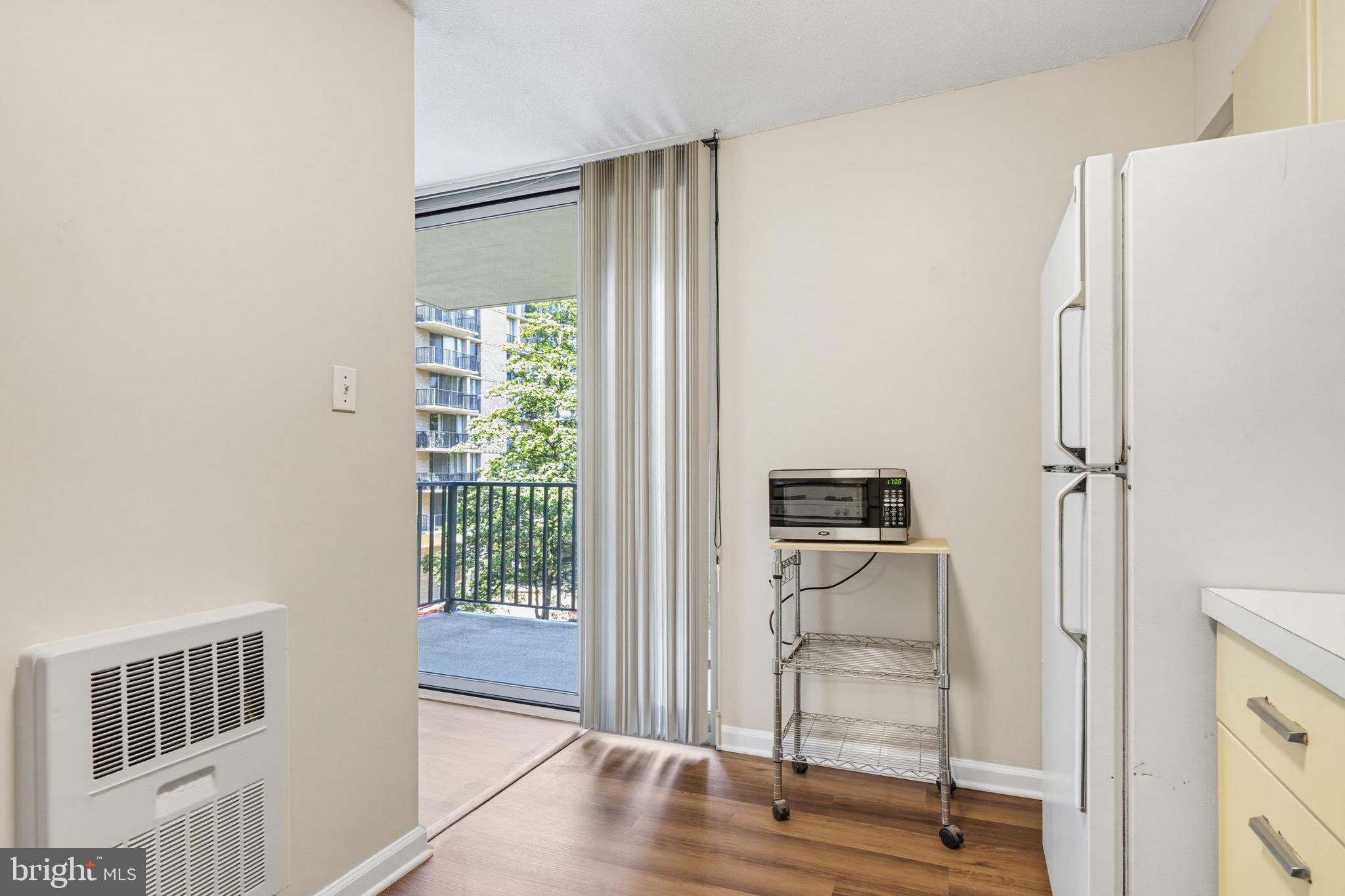 THE CARLTON - Residential