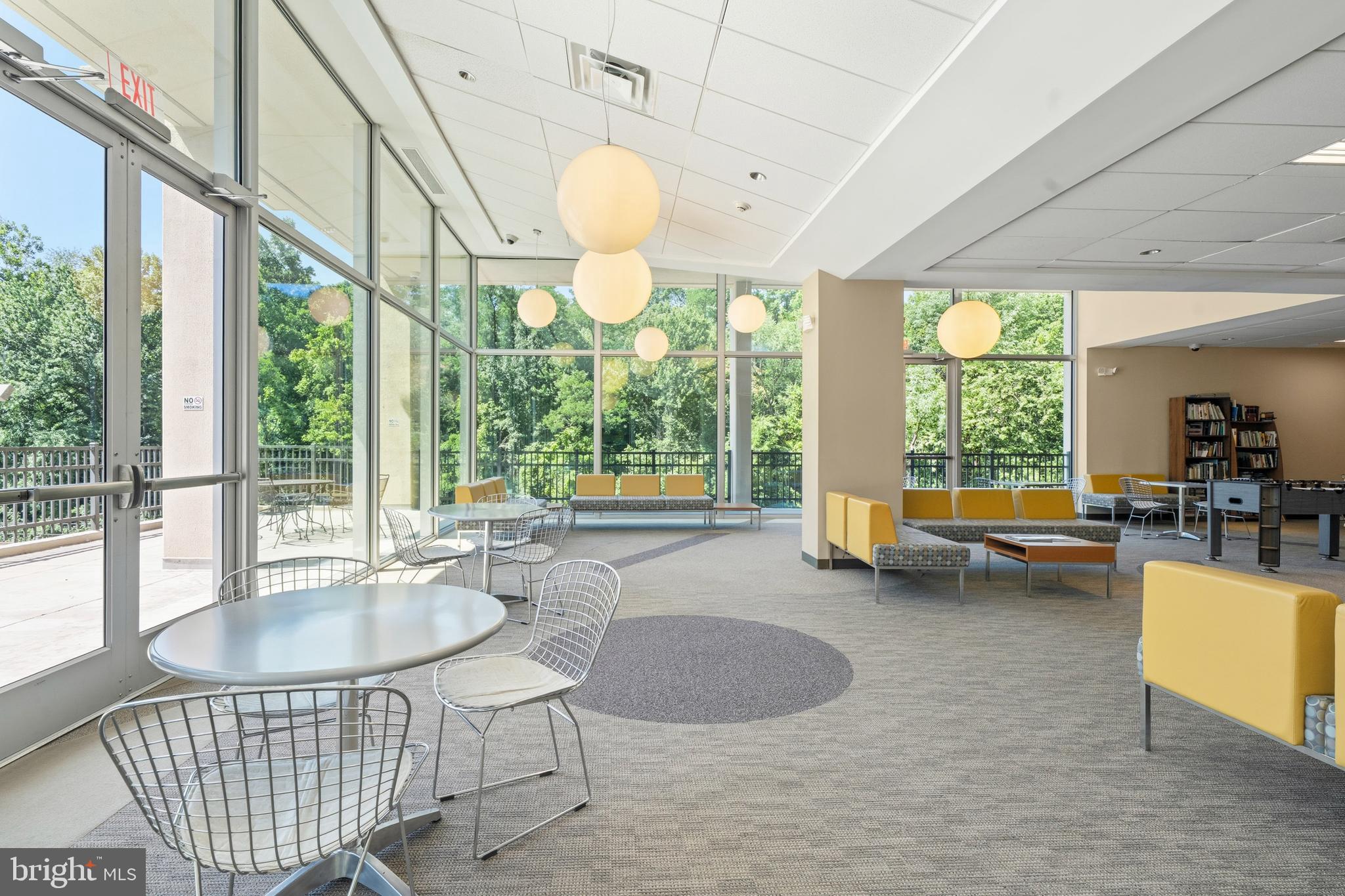 THE CARLTON - Residential