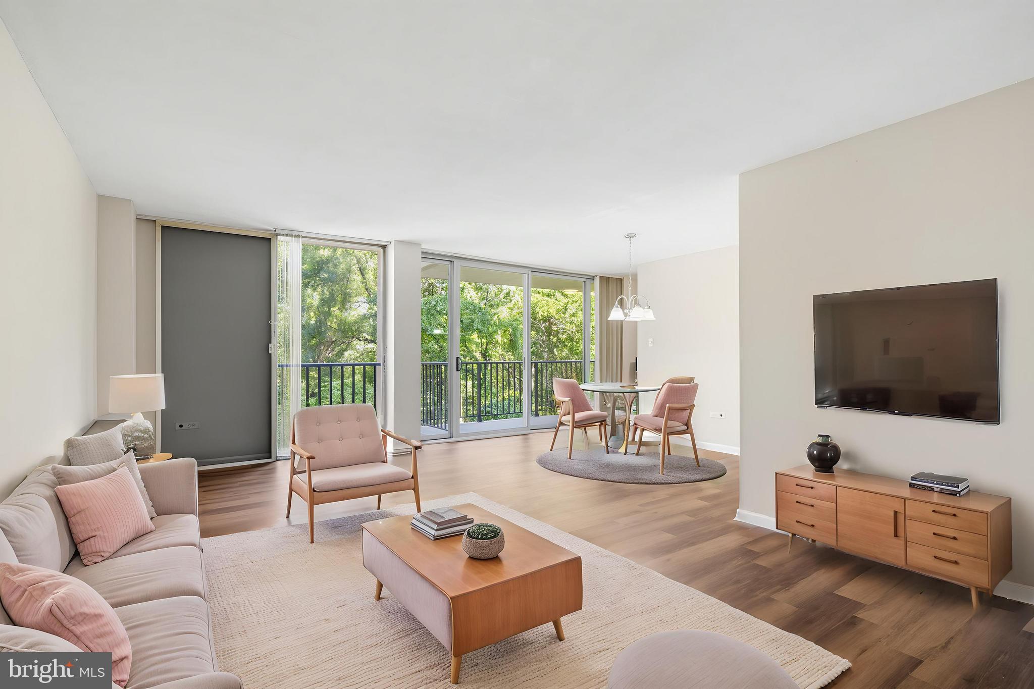 THE CARLTON - Residential