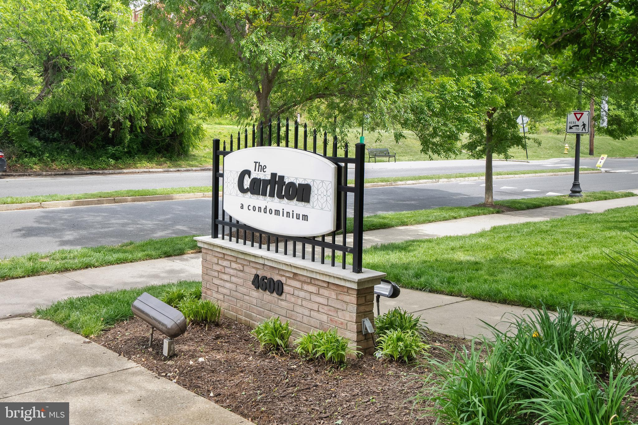 THE CARLTON - Residential