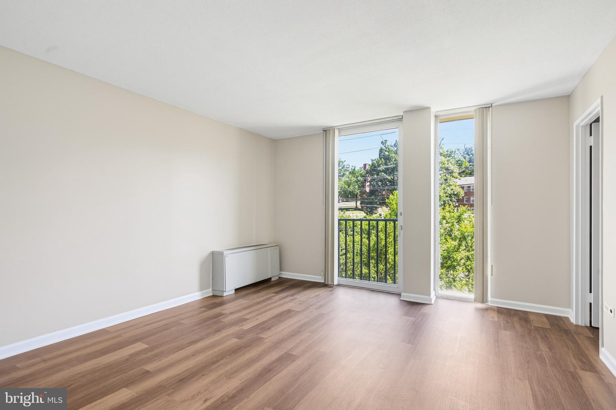 THE CARLTON - Residential