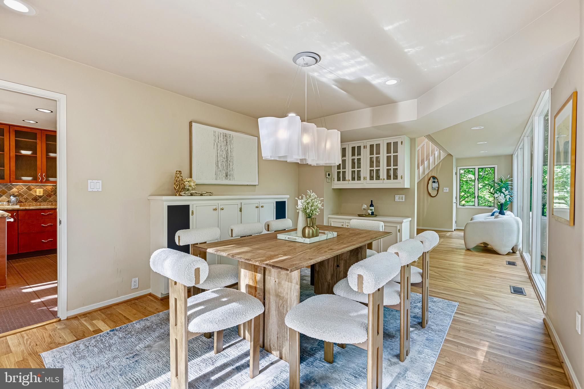 FOREST HILLS - Residential