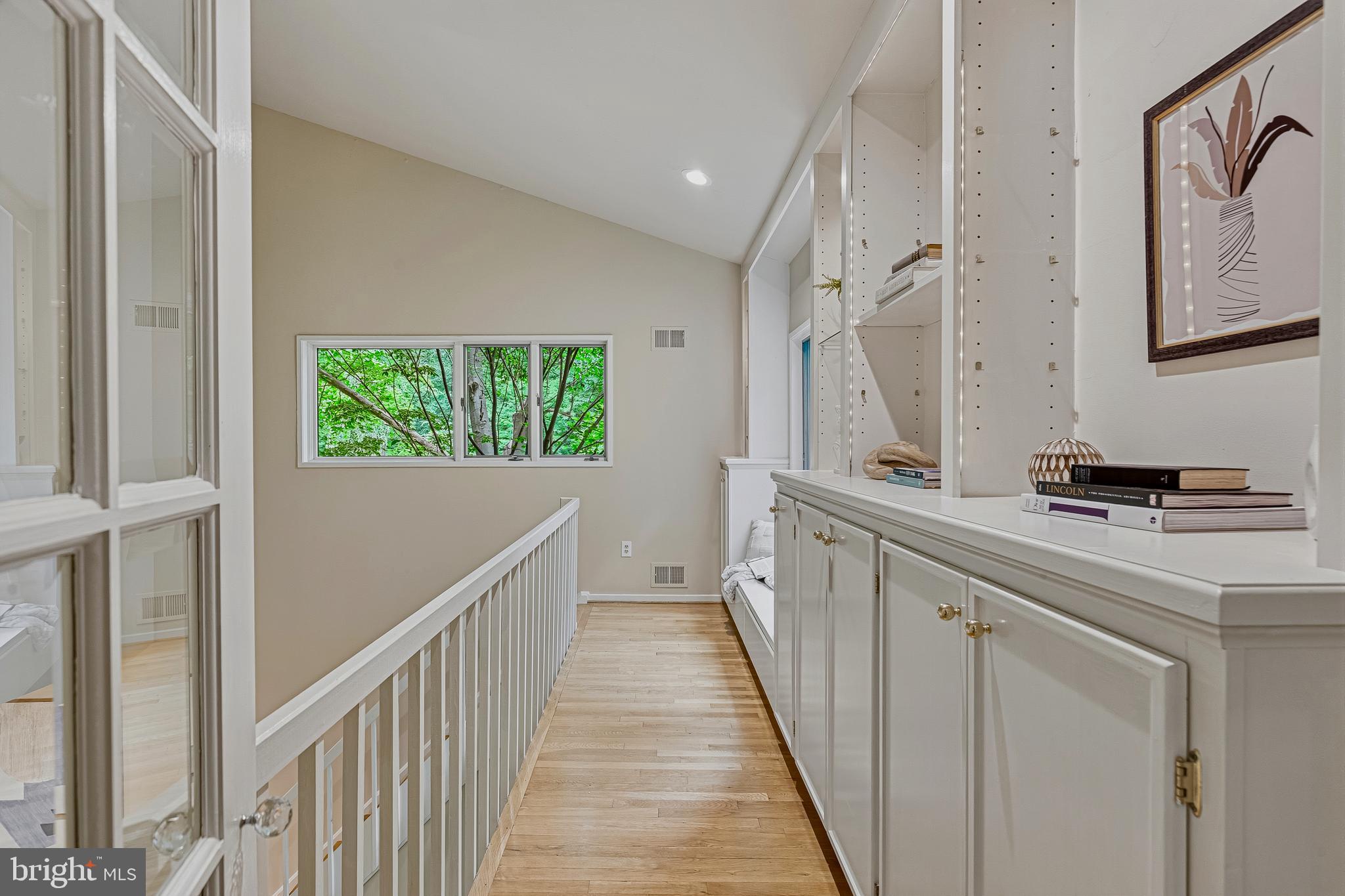 FOREST HILLS - Residential