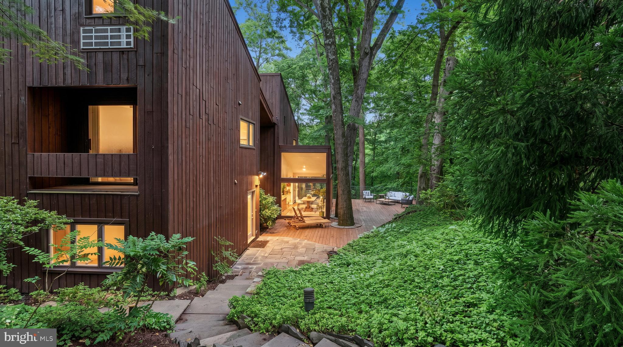 FOREST HILLS - Residential
