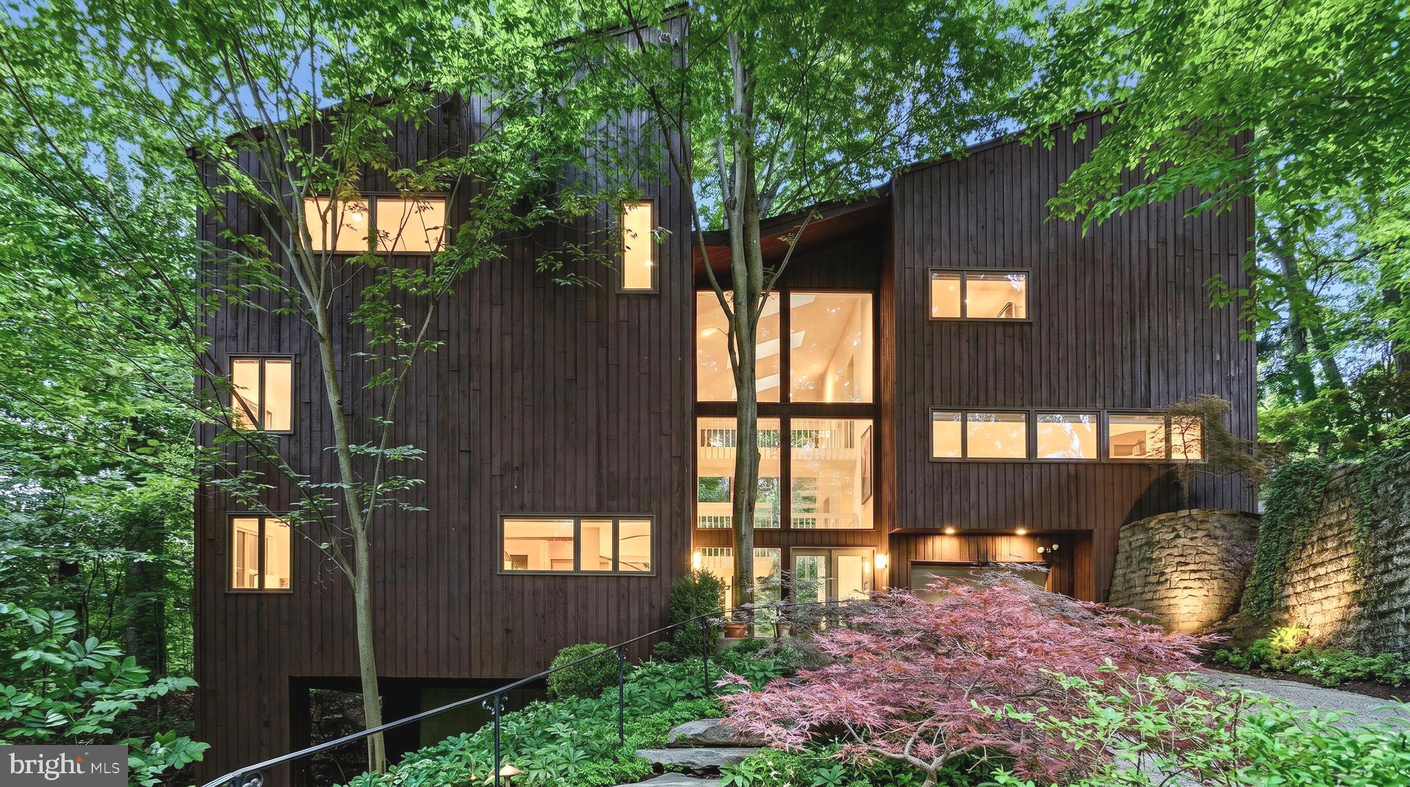 FOREST HILLS - Residential