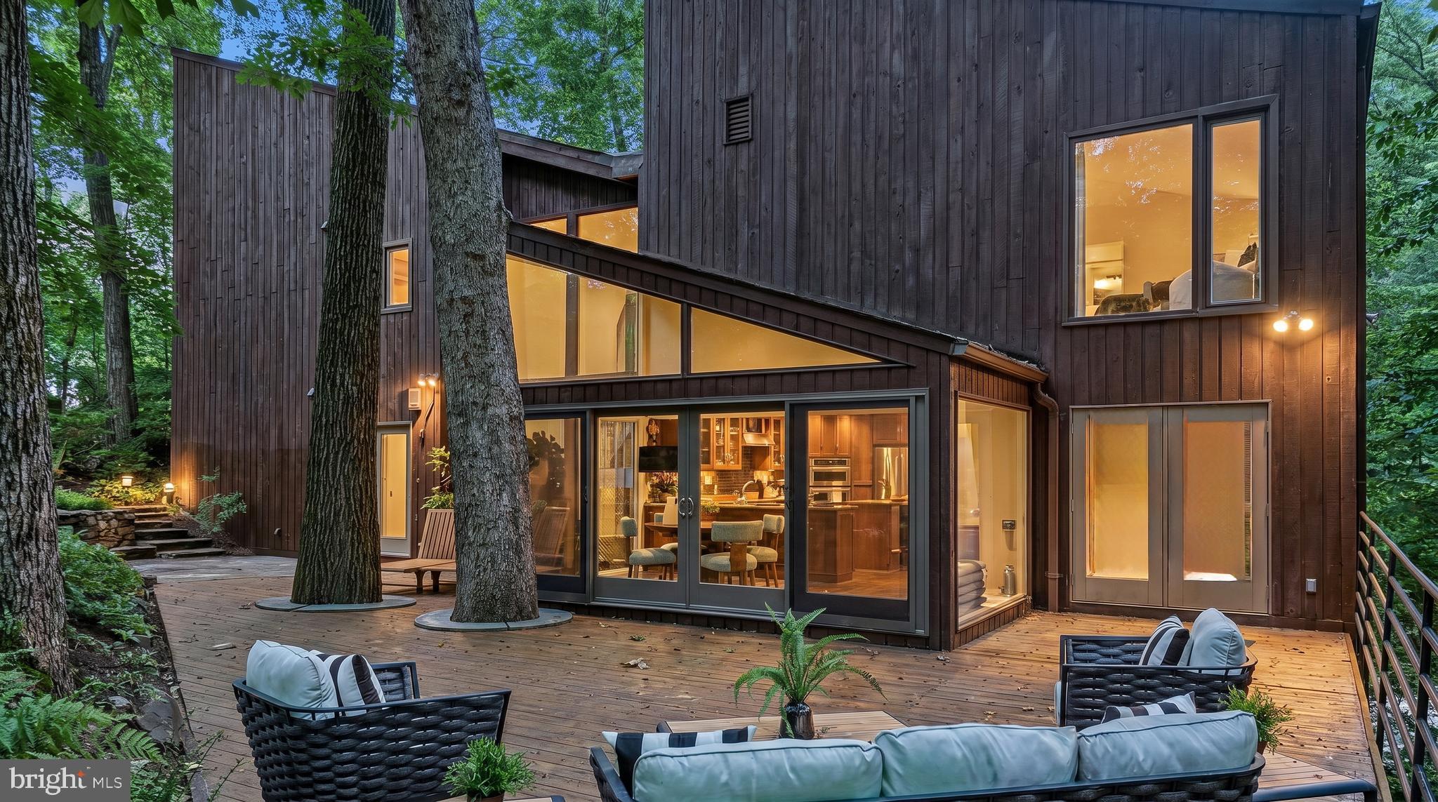 FOREST HILLS - Residential