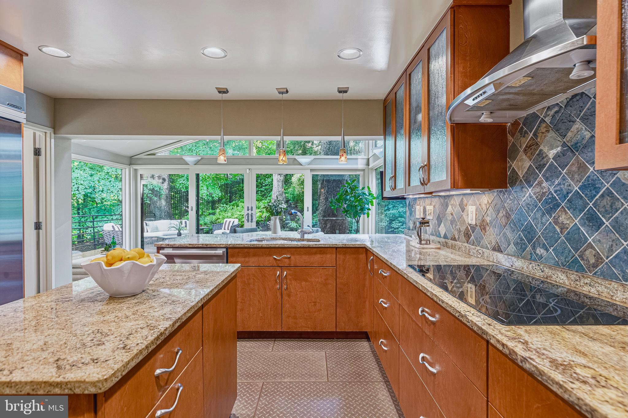 FOREST HILLS - Residential