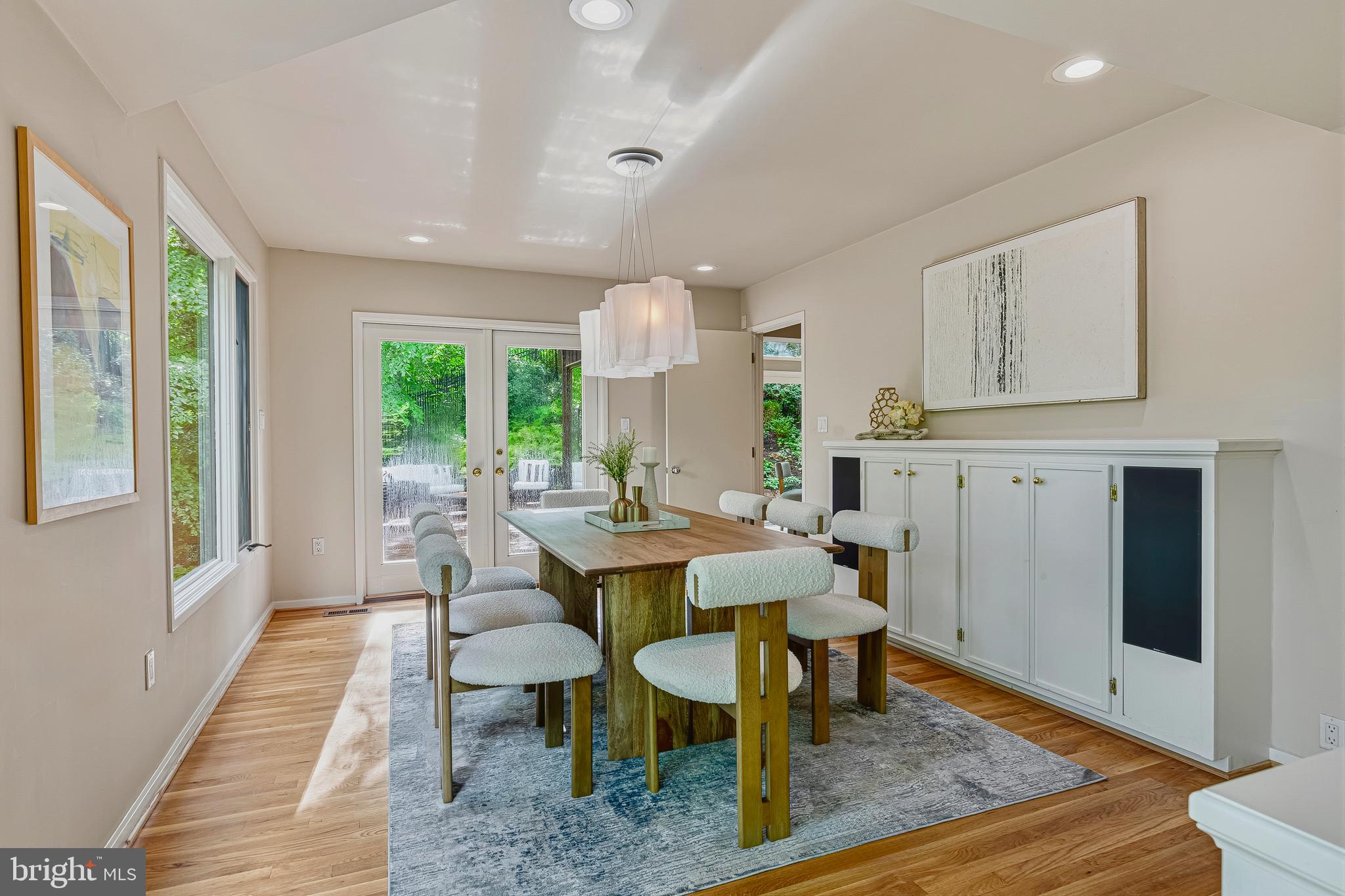FOREST HILLS - Residential