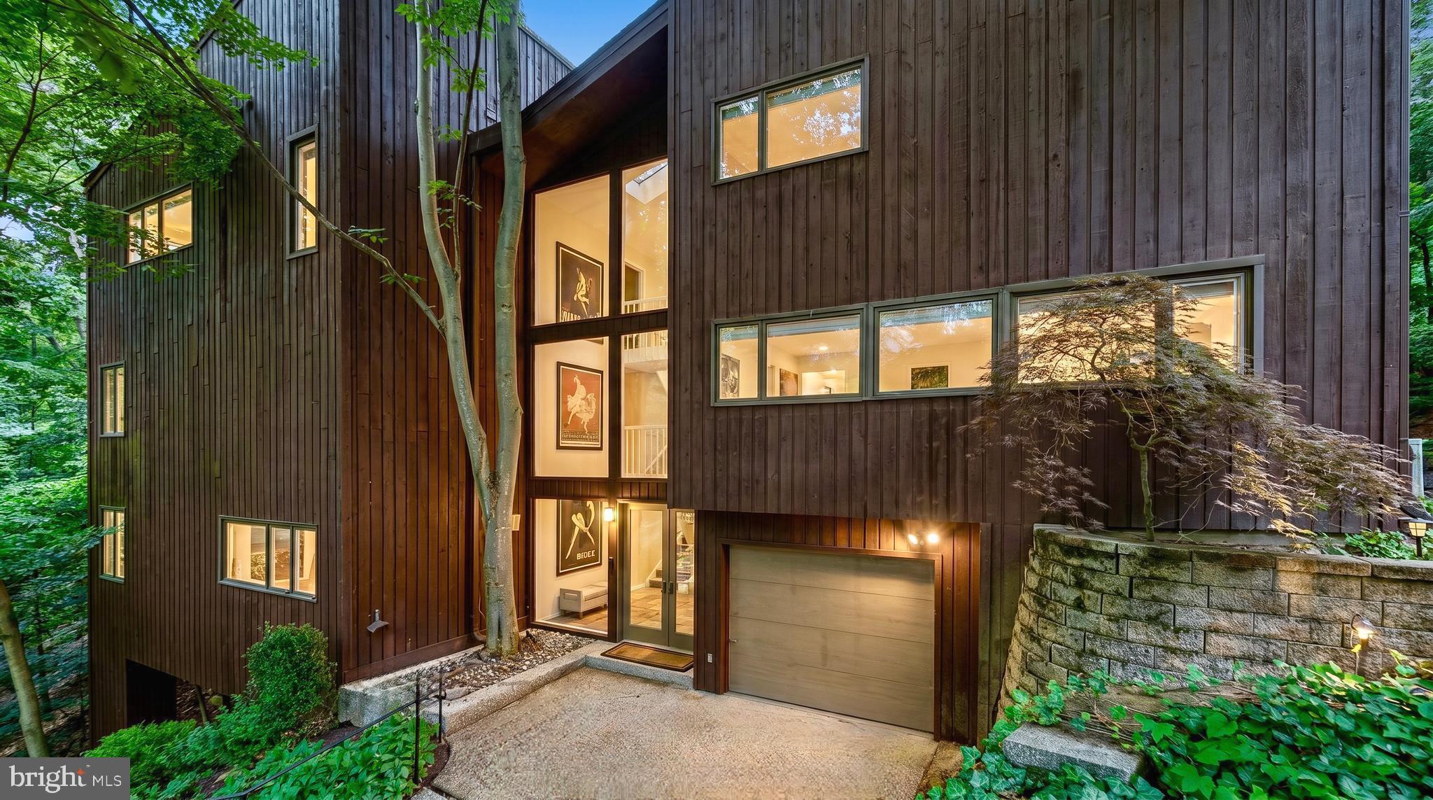 FOREST HILLS - Residential