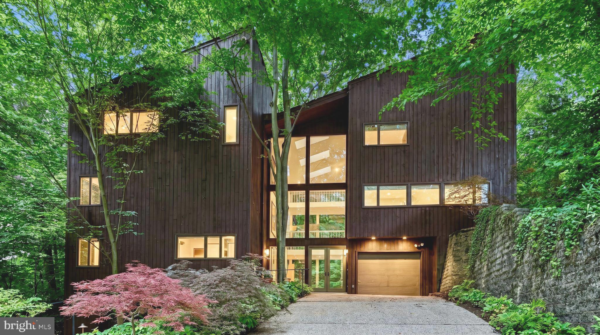 FOREST HILLS - Residential