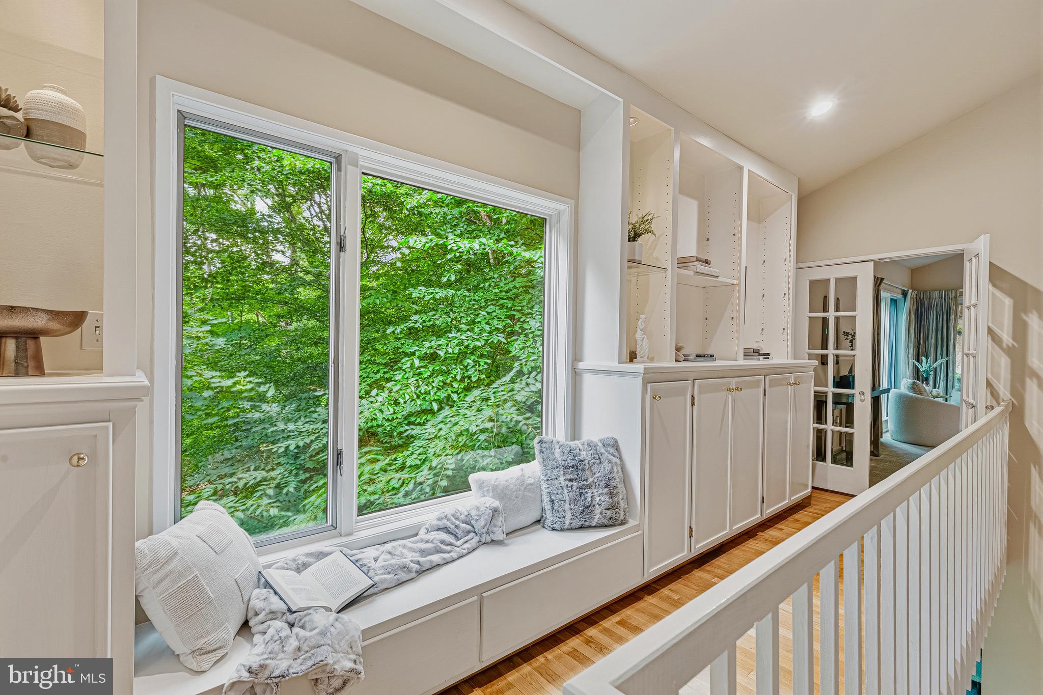 FOREST HILLS - Residential