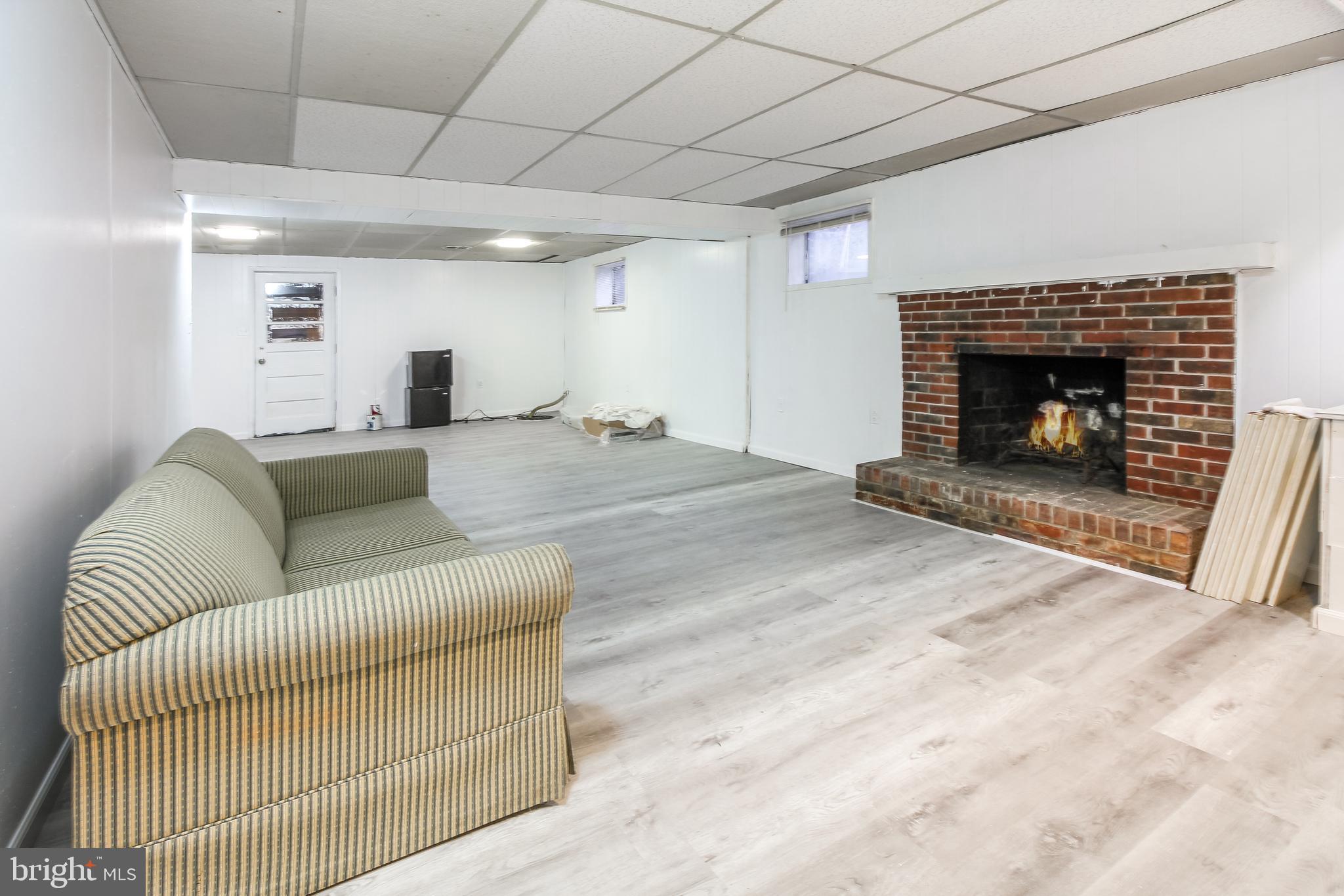COLLEGE PARK WOODS - Residential