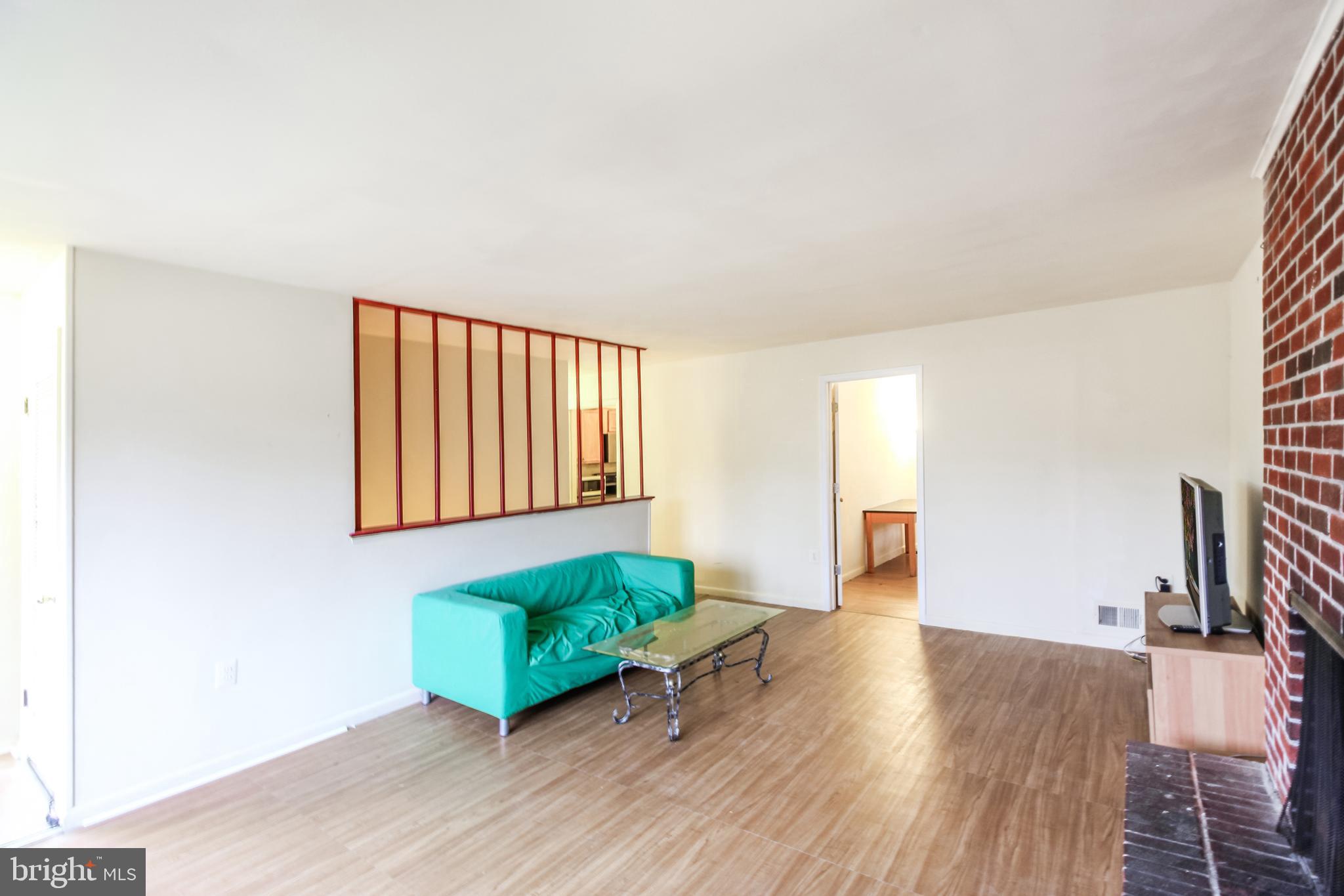 COLLEGE PARK WOODS - Residential