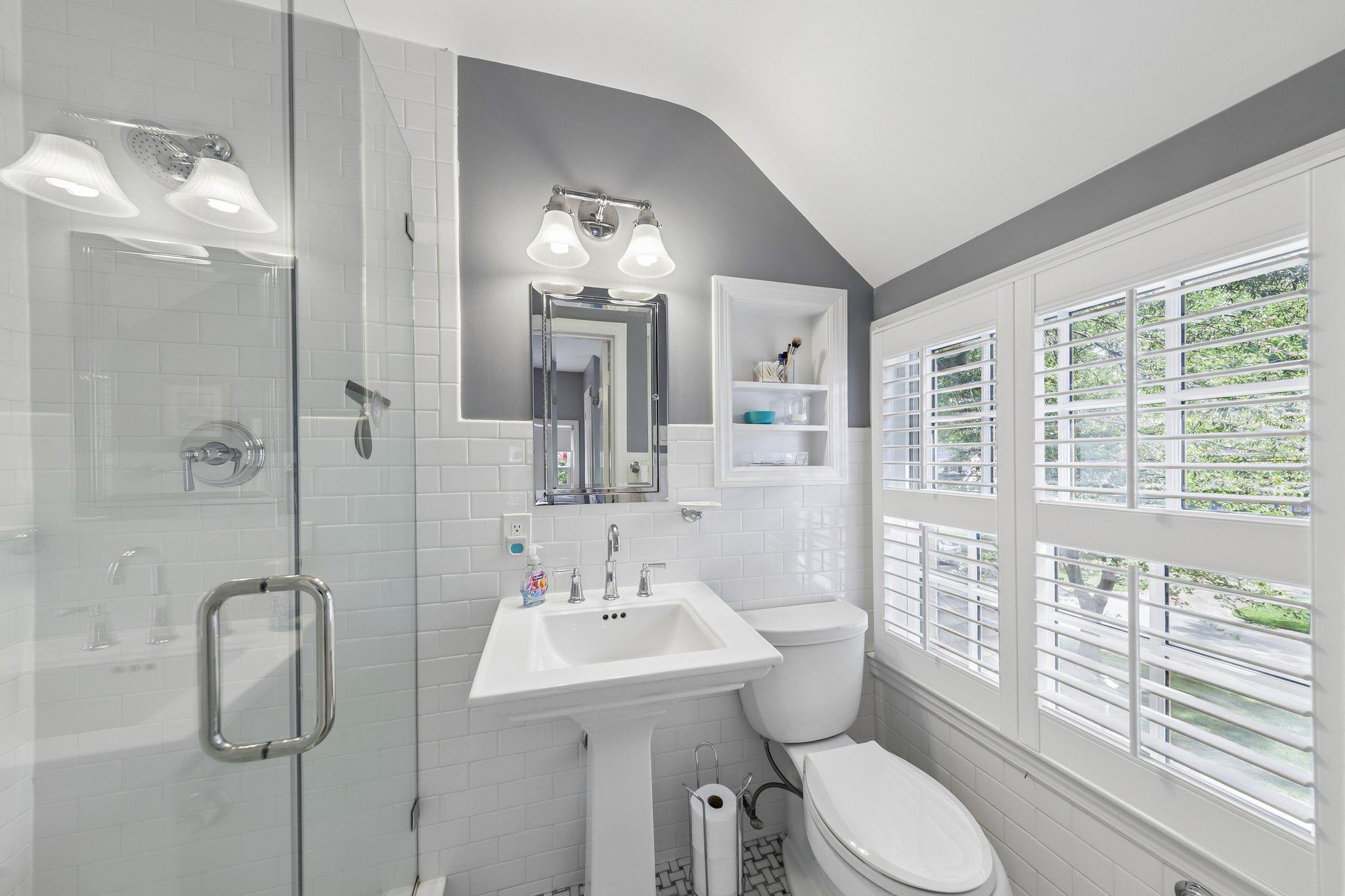 WOODACRES - Residential
