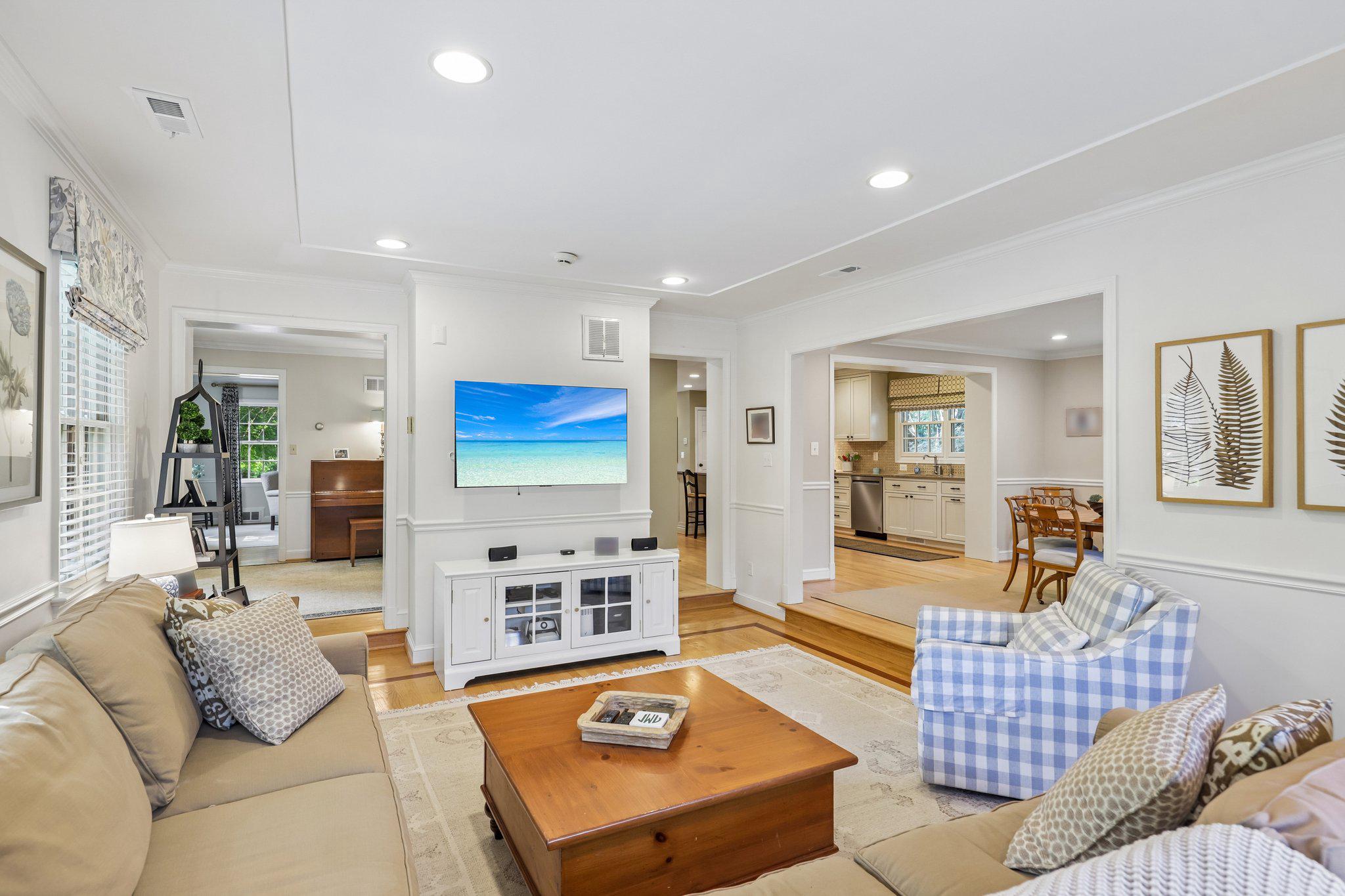 WOODACRES - Residential