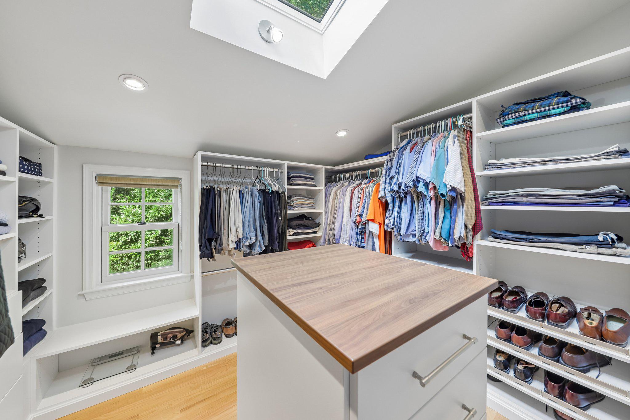 WOODACRES - Residential