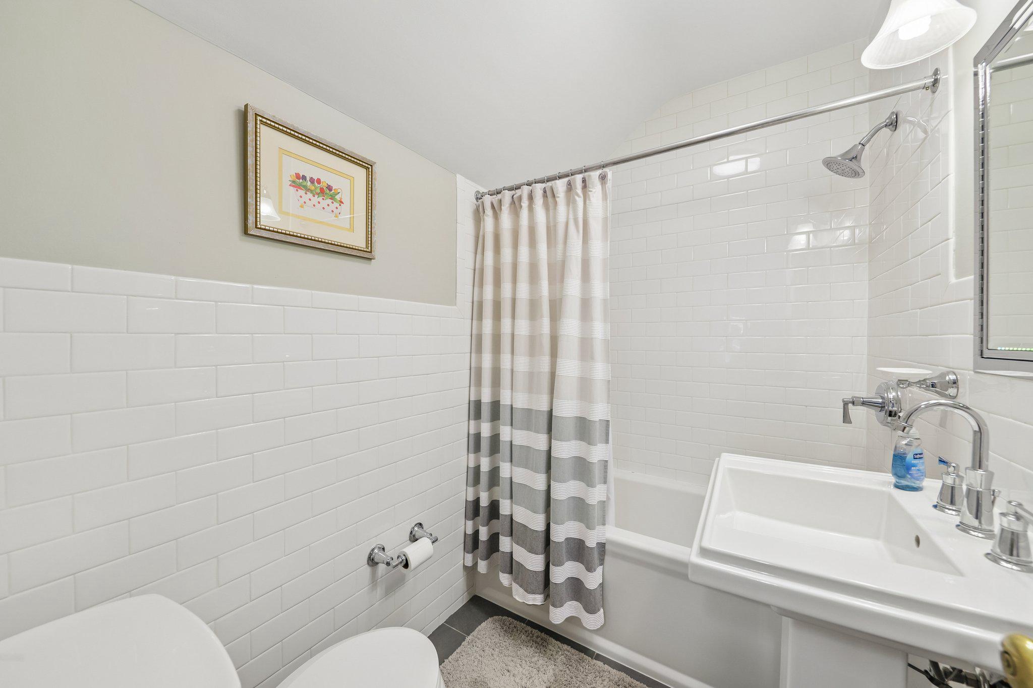 WOODACRES - Residential
