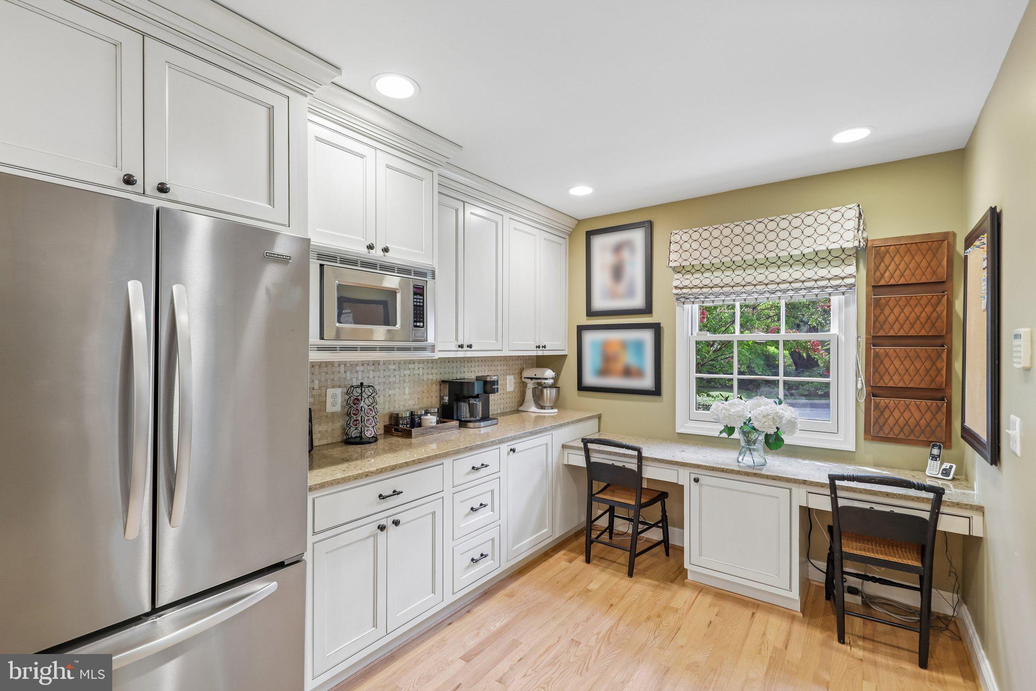 WOODACRES - Residential