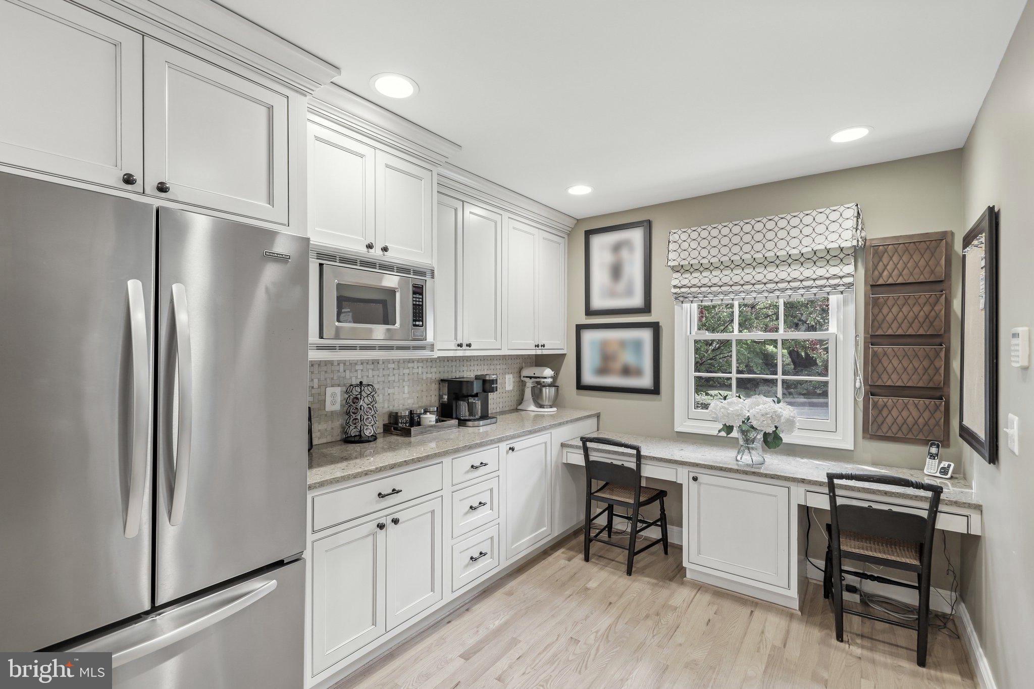 WOODACRES - Residential