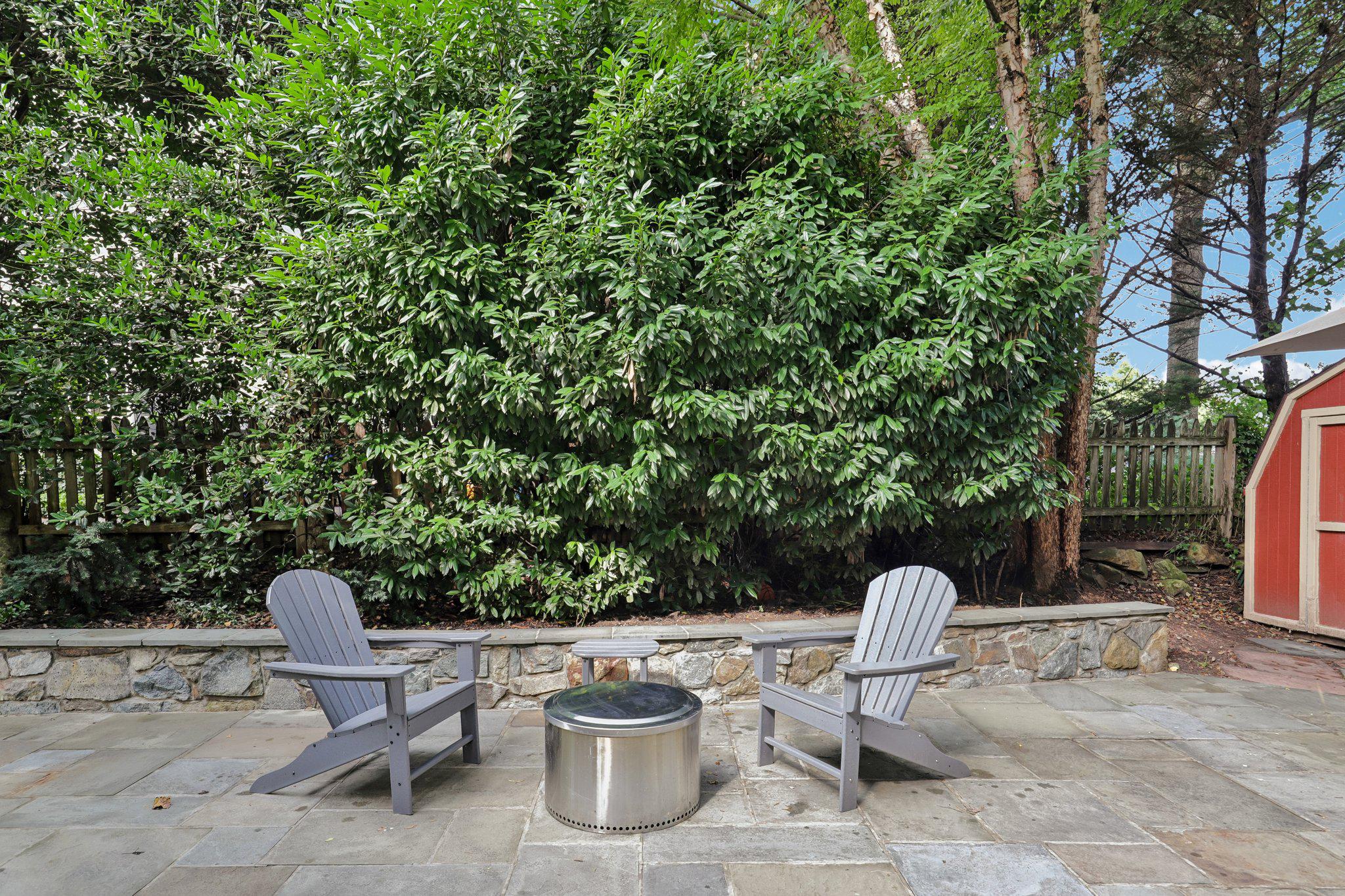 WOODACRES - Residential