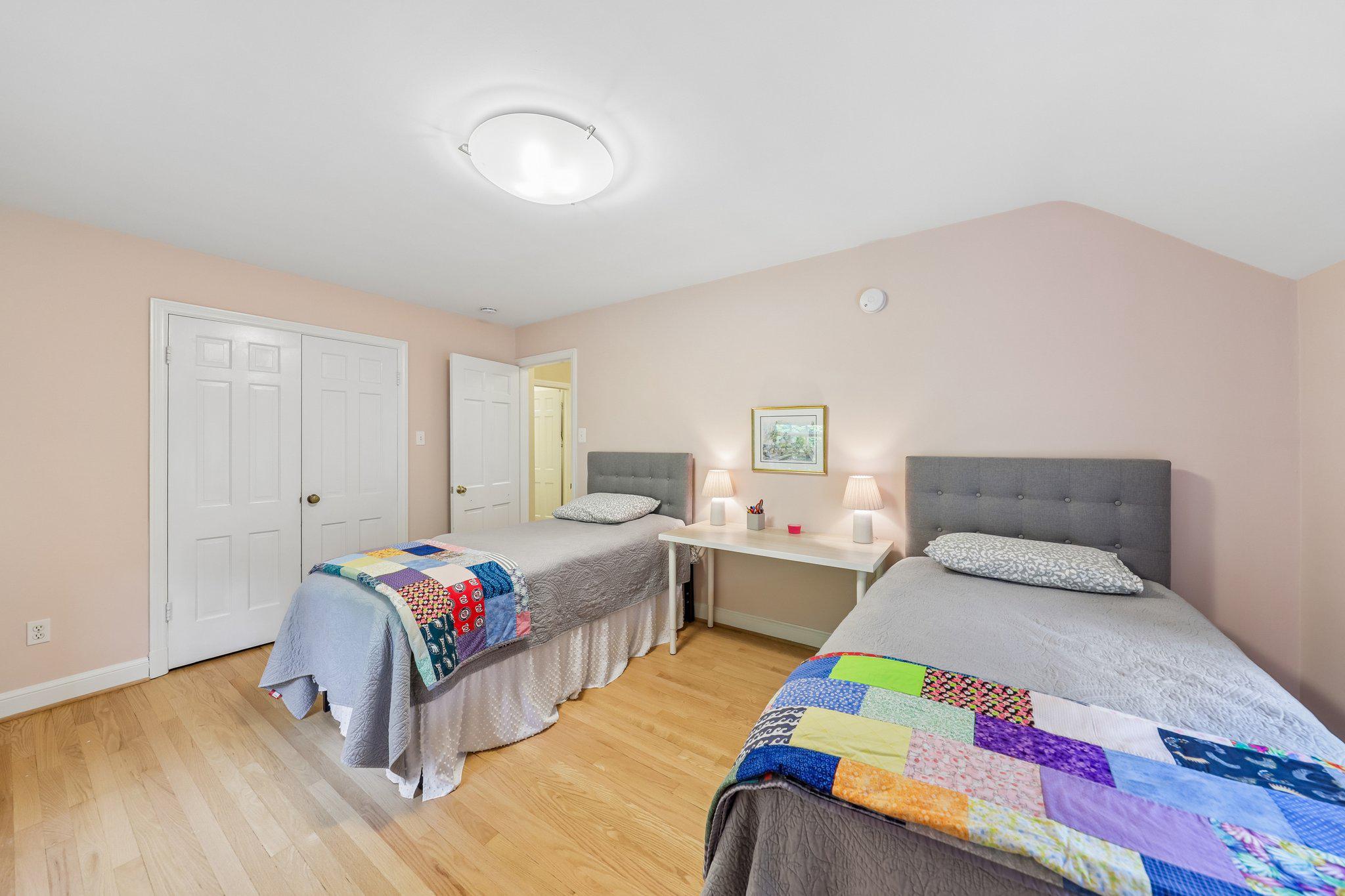 WOODACRES - Residential