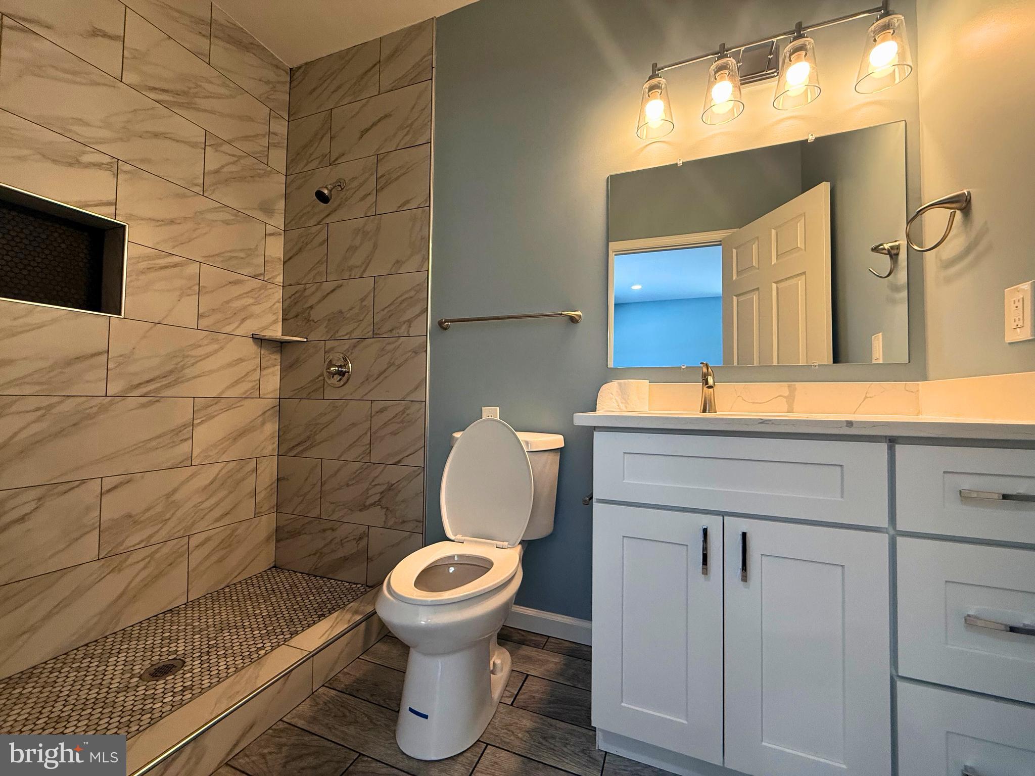 CROSBY WOODS - Residential