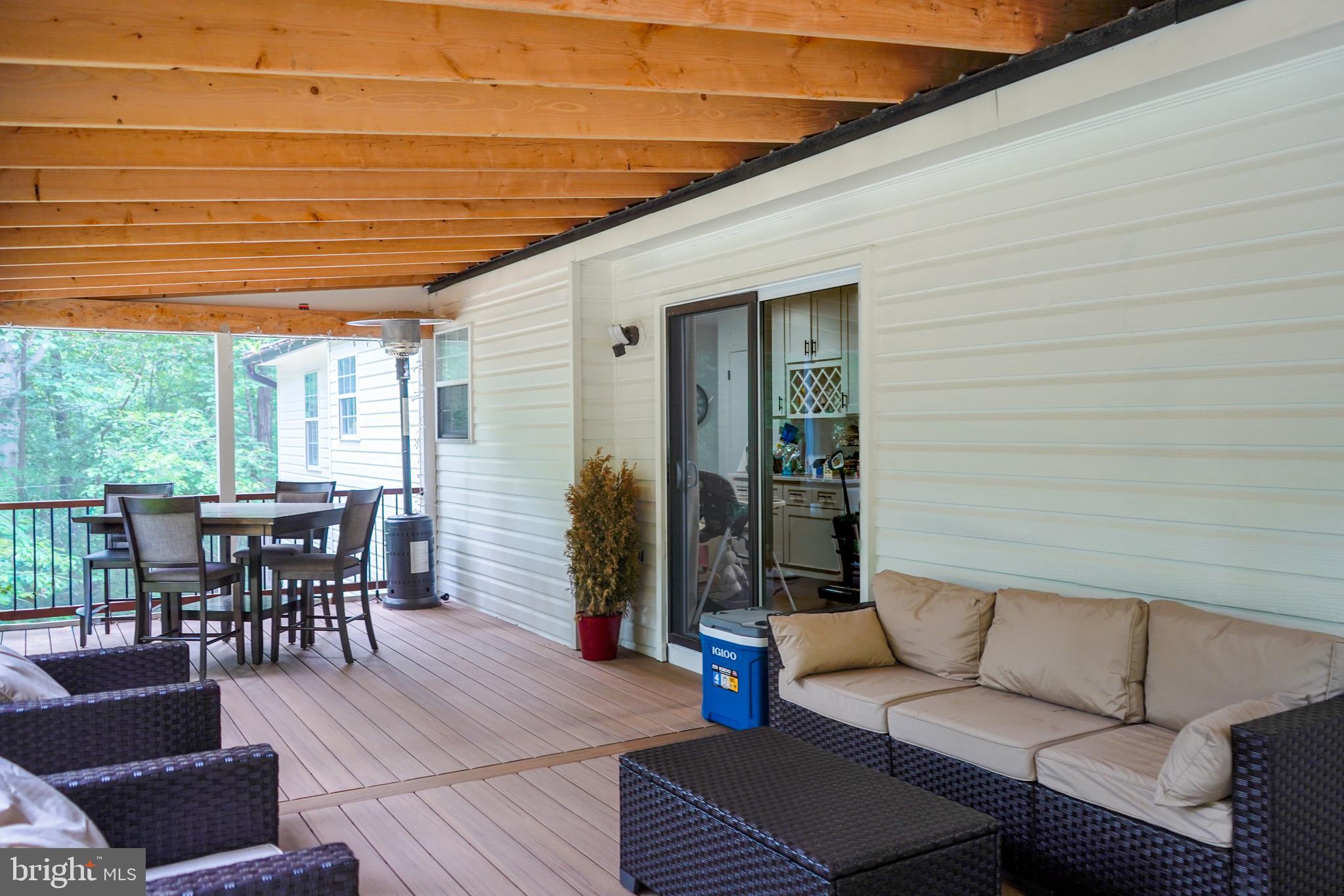 POPLAR WOODS - Residential