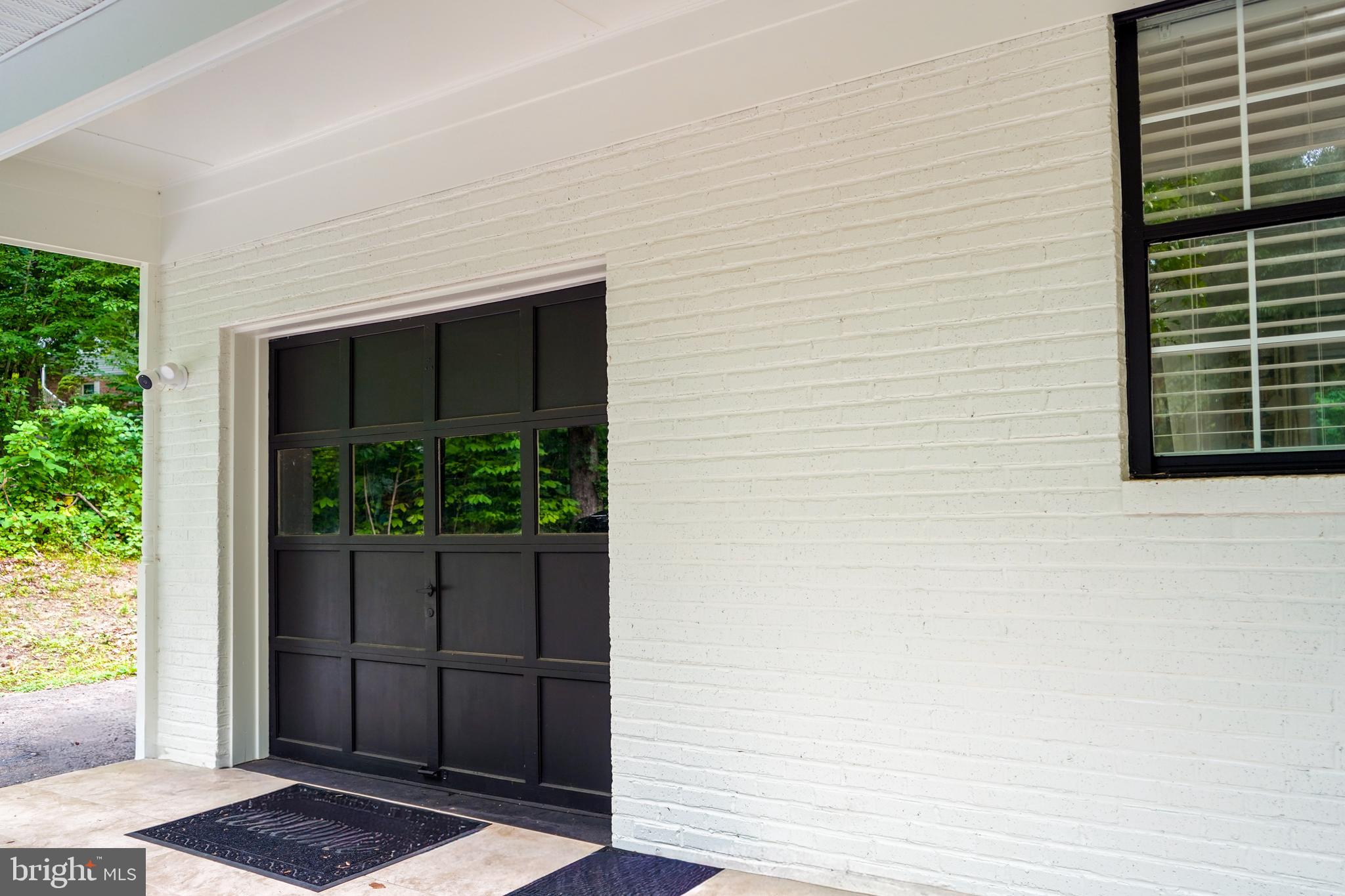 POPLAR WOODS - Residential