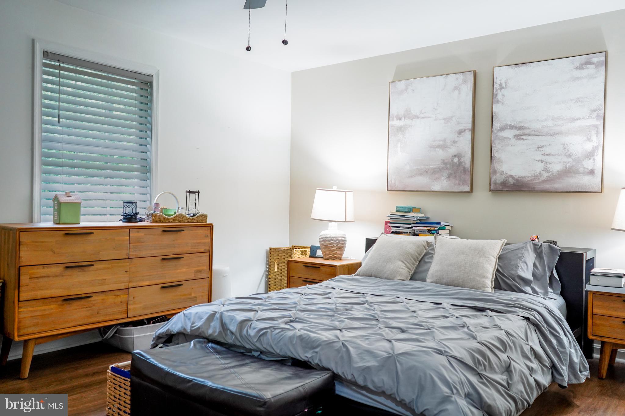 POPLAR WOODS - Residential