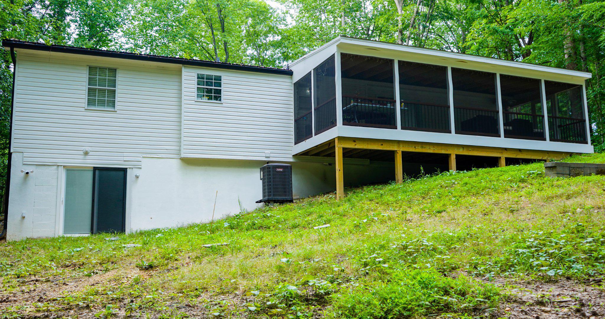 POPLAR WOODS - Residential