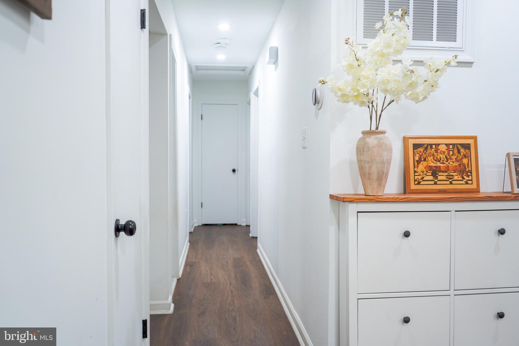 POPLAR WOODS - Residential