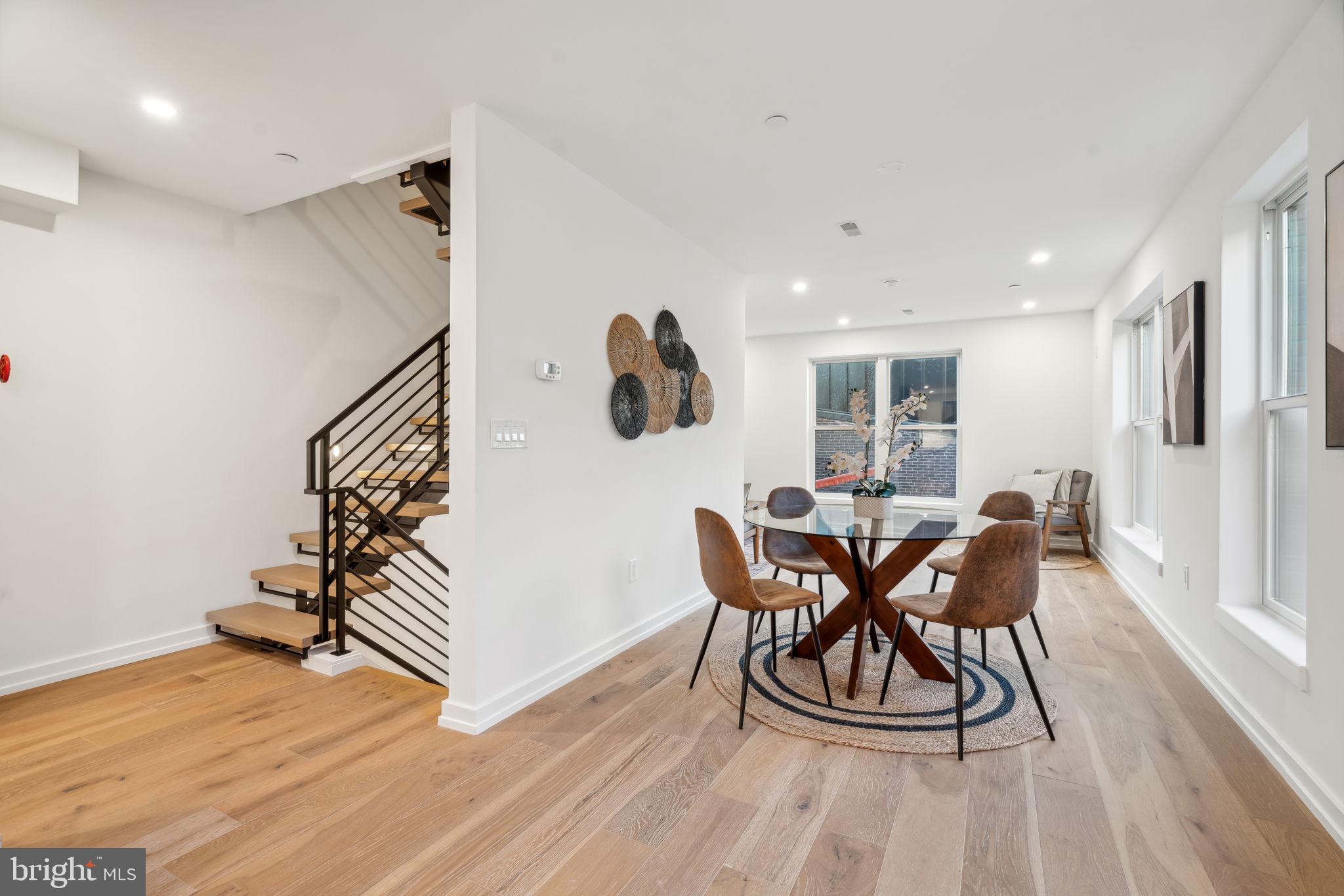 SPRING GARDEN - Residential